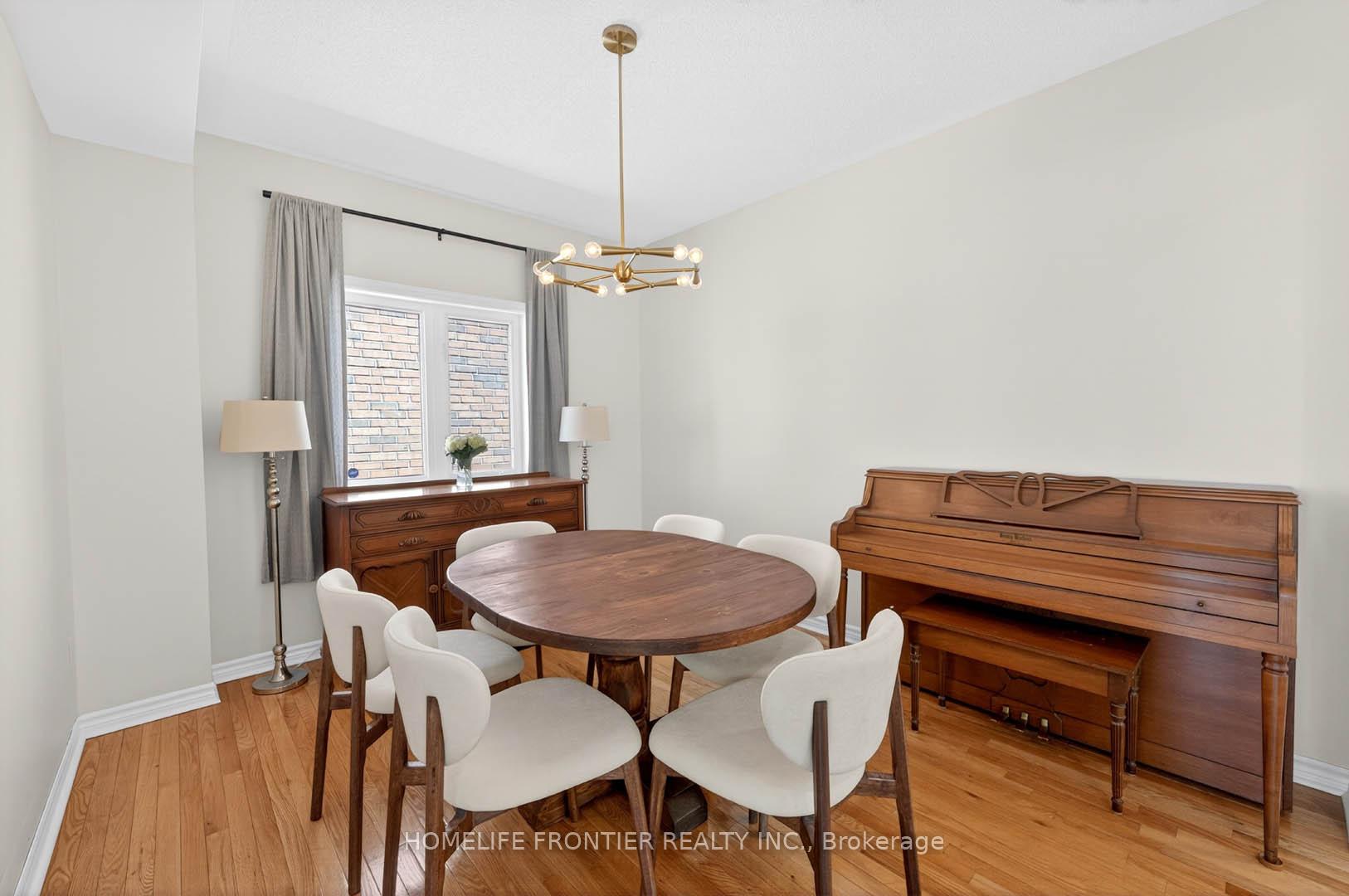 Photo 8 of 38 Templeton Court, Brampton, Bram East — HOMEH
