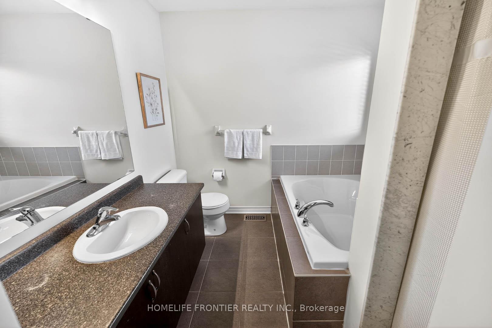 Photo 18 of 38 Templeton Court, Brampton, Bram East — HOMEH