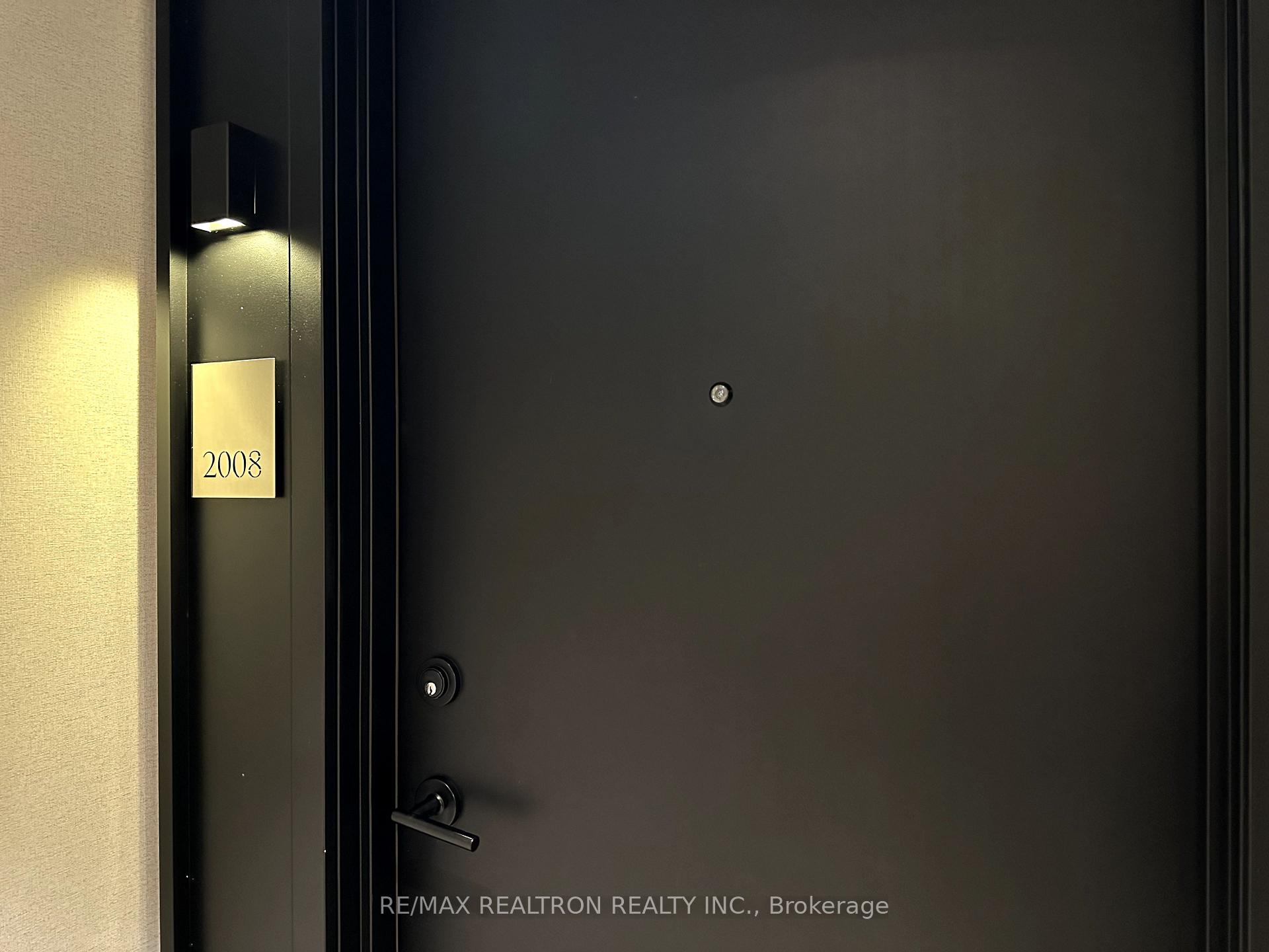 Photo 3 of Unit 2008, 125 Redpath Avenue, Toronto, Mount Pleasant West — HOMEH