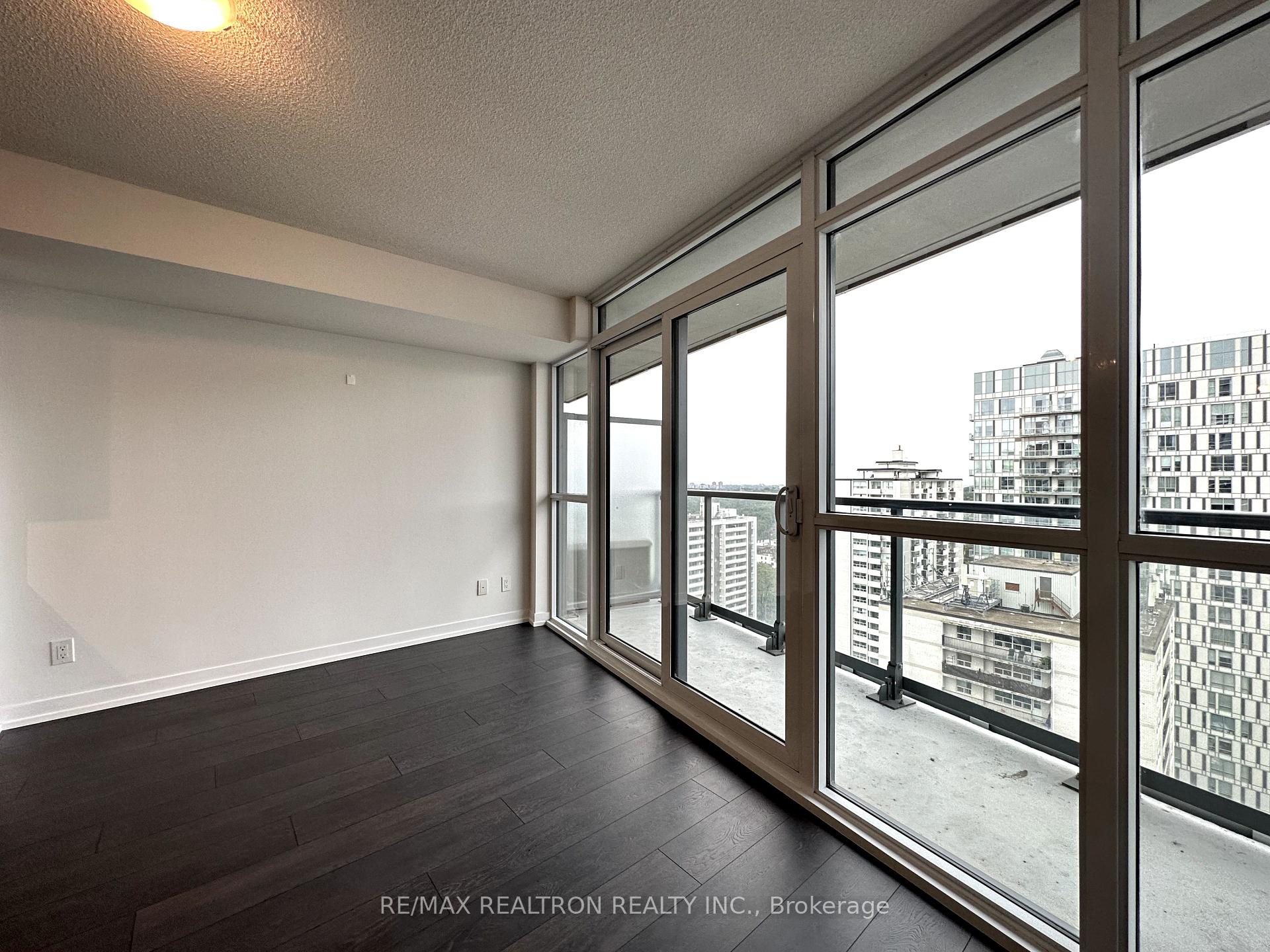 Photo 10 of Unit 2008, 125 Redpath Avenue, Toronto, Mount Pleasant West — HOMEH