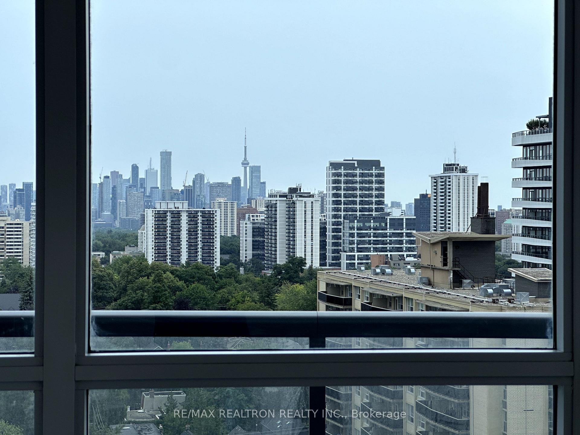 Photo 11 of Unit 2008, 125 Redpath Avenue, Toronto, Mount Pleasant West — HOMEH