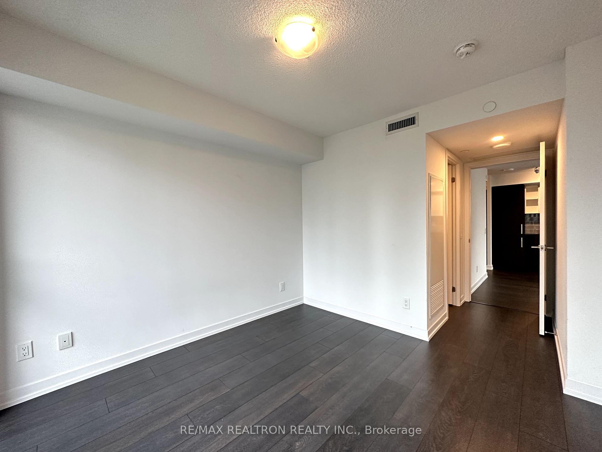 Photo 17 of Unit 2008, 125 Redpath Avenue, Toronto, Mount Pleasant West — HOMEH