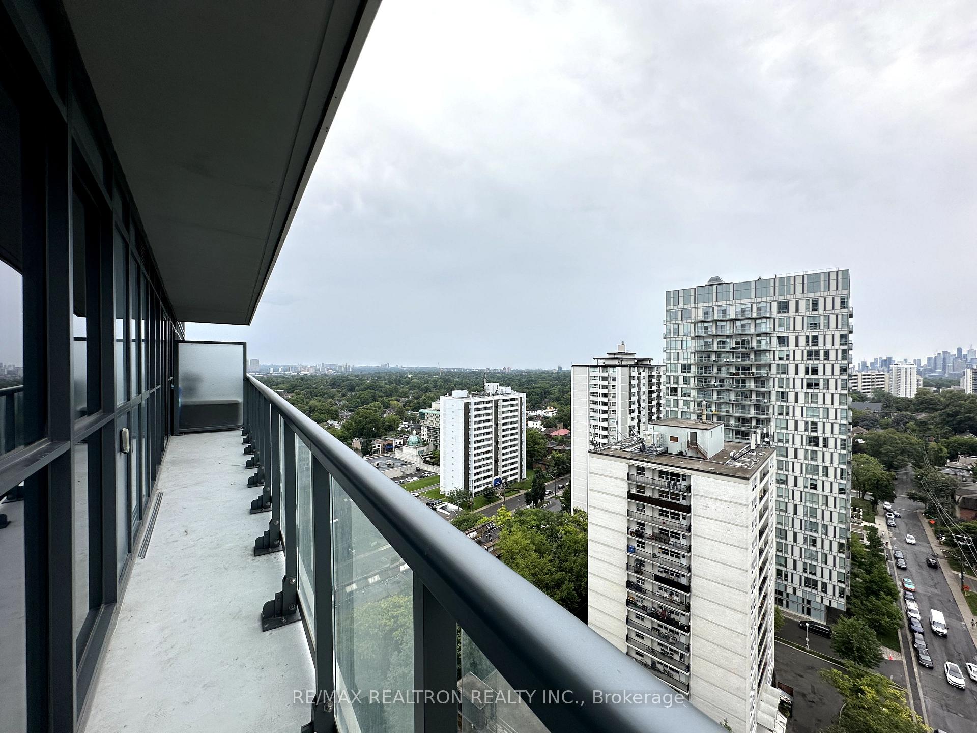 Photo 21 of Unit 2008, 125 Redpath Avenue, Toronto, Mount Pleasant West — HOMEH