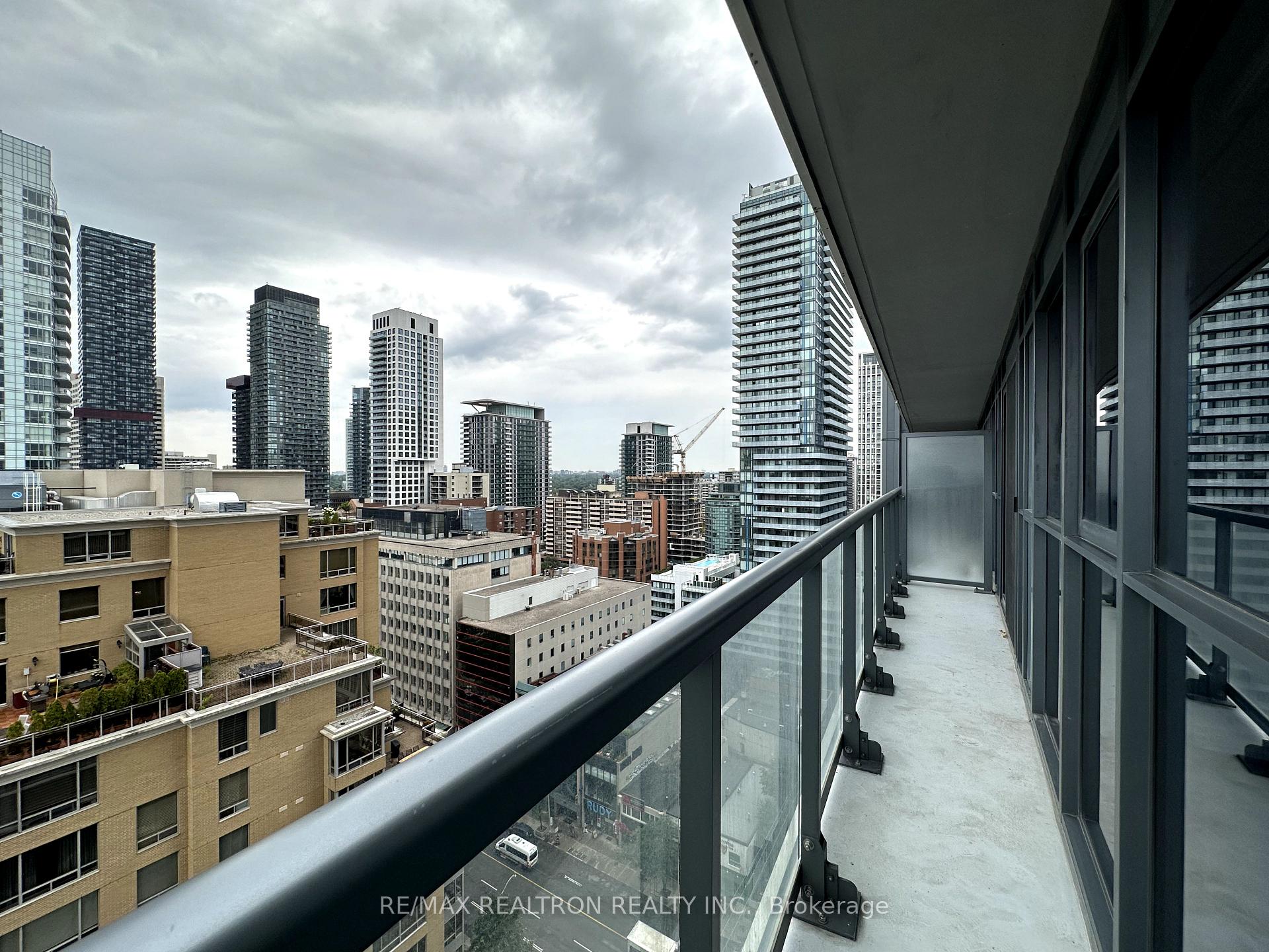 Photo 22 of Unit 2008, 125 Redpath Avenue, Toronto, Mount Pleasant West — HOMEH