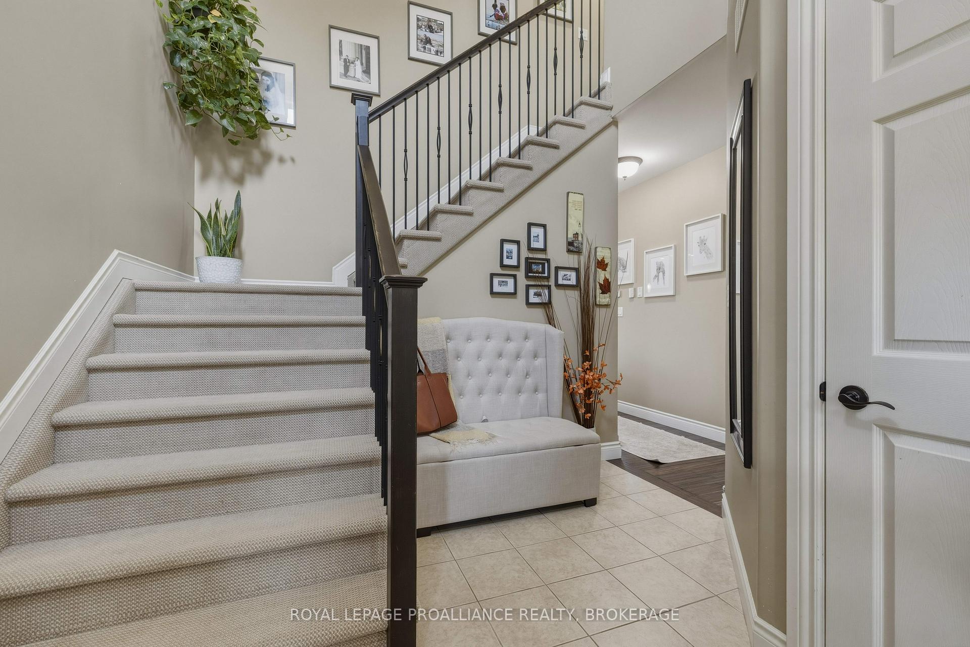Photo 4 of 92 Windermere Boulevard, Loyalist, Bath — HOMEH