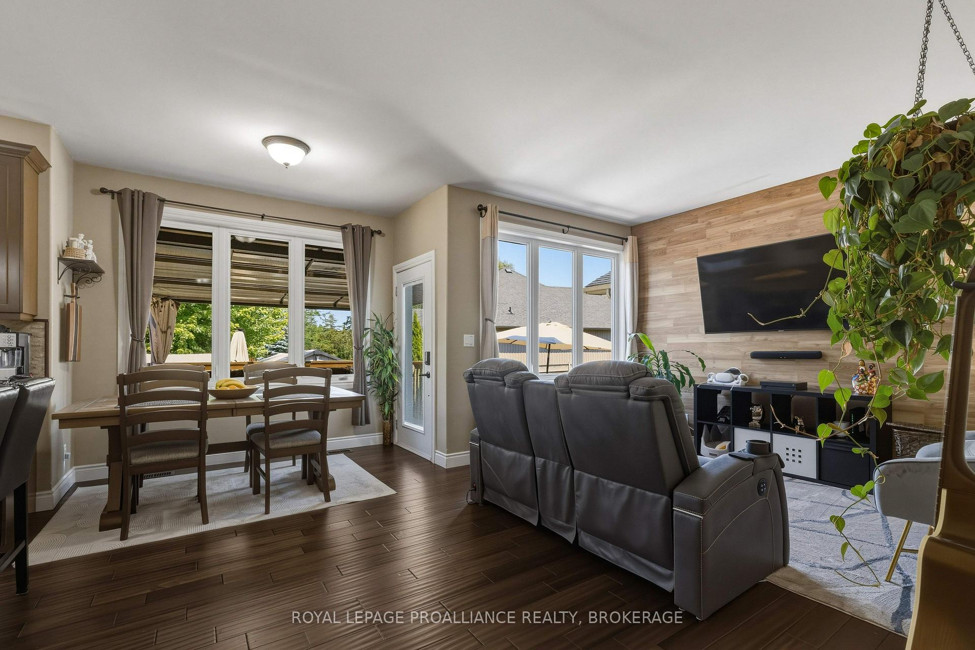 Photo 10 of 92 Windermere Boulevard, Loyalist, Bath — HOMEH
