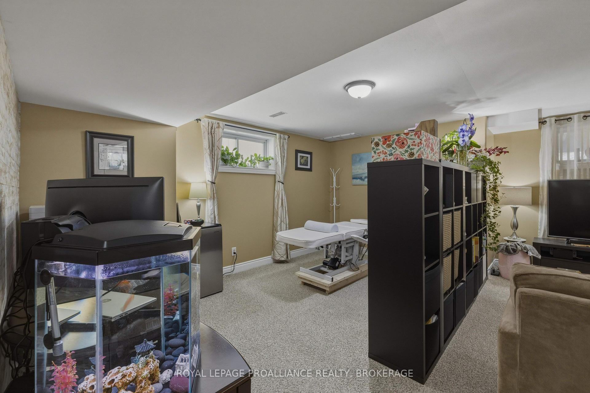 Photo 36 of 92 Windermere Boulevard, Loyalist, Bath — HOMEH