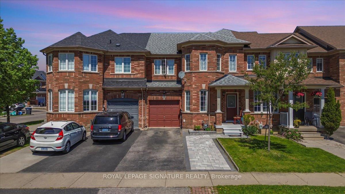 Photo 3 of 28 Pompano Place, Brampton, Bram East — HOMEH