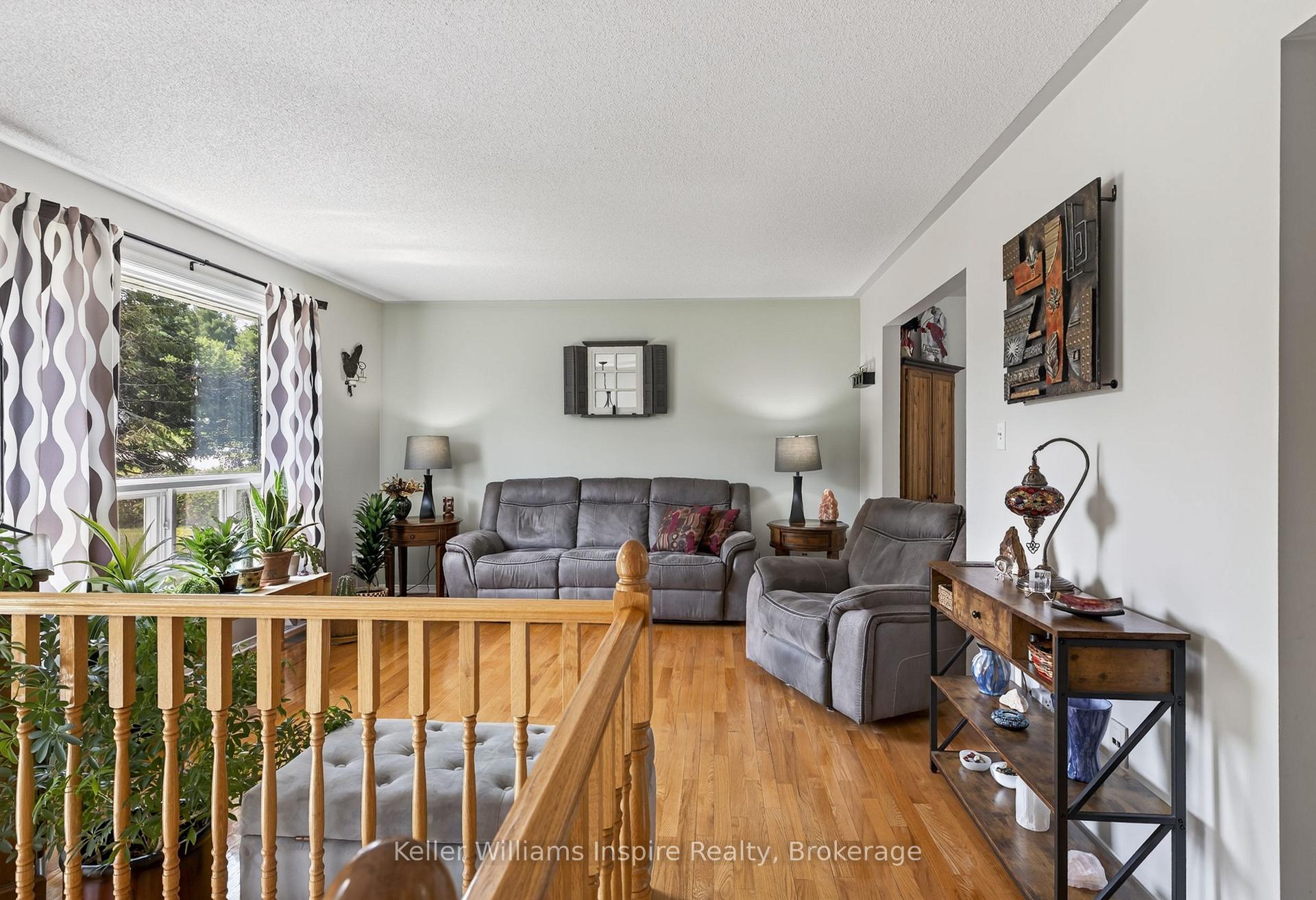 Photo 18 of 12 Jamie Crescent, Petawawa, Petawawa — HOMEH