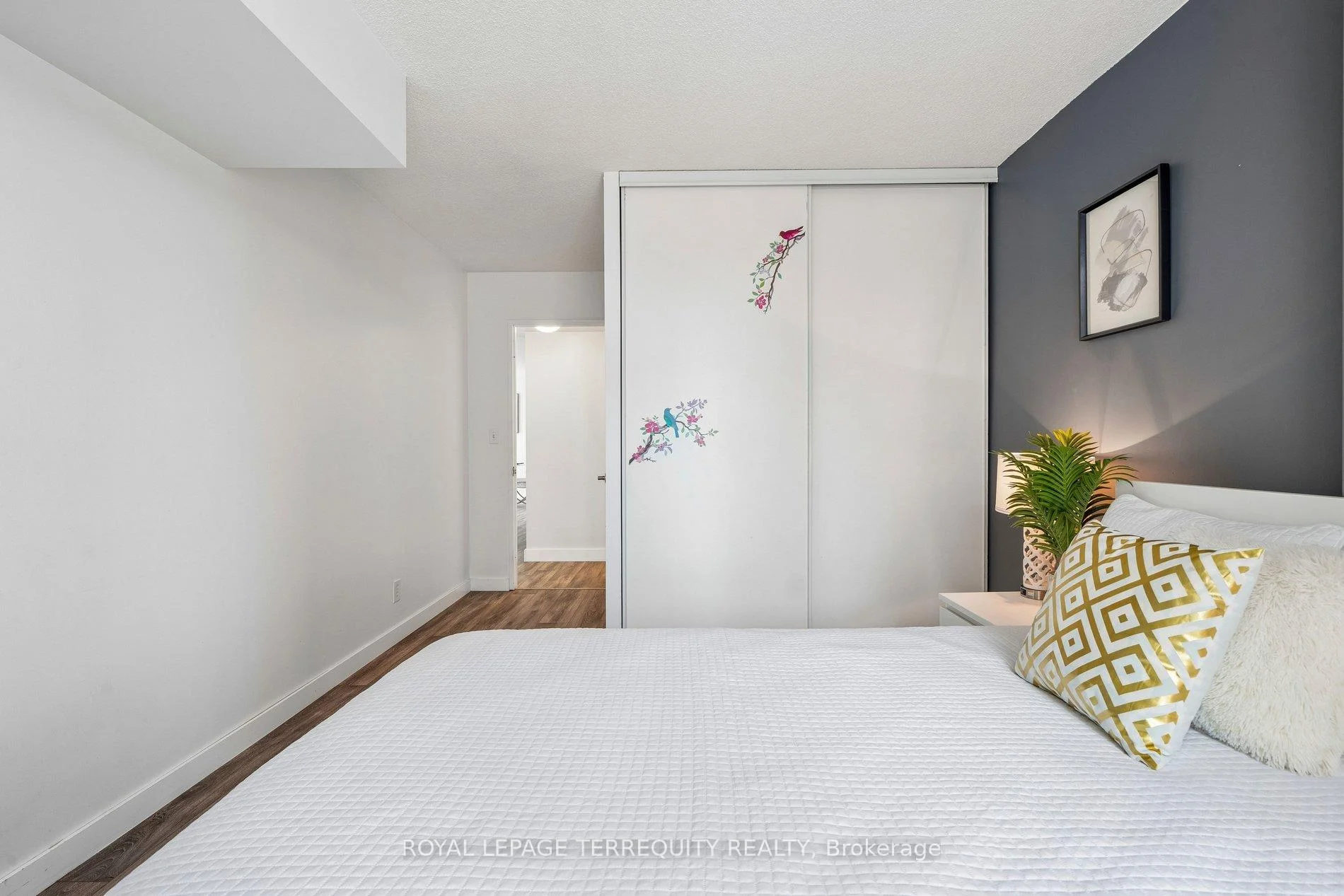 Photo 18 of Unit 906, 18 Lee Centre Drive, Scarborough, Woburn — HOMEH