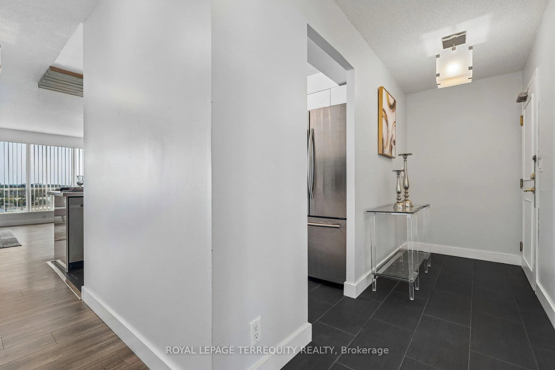 Photo 24 of Unit 906, 18 Lee Centre Drive, Scarborough, Woburn — HOMEH