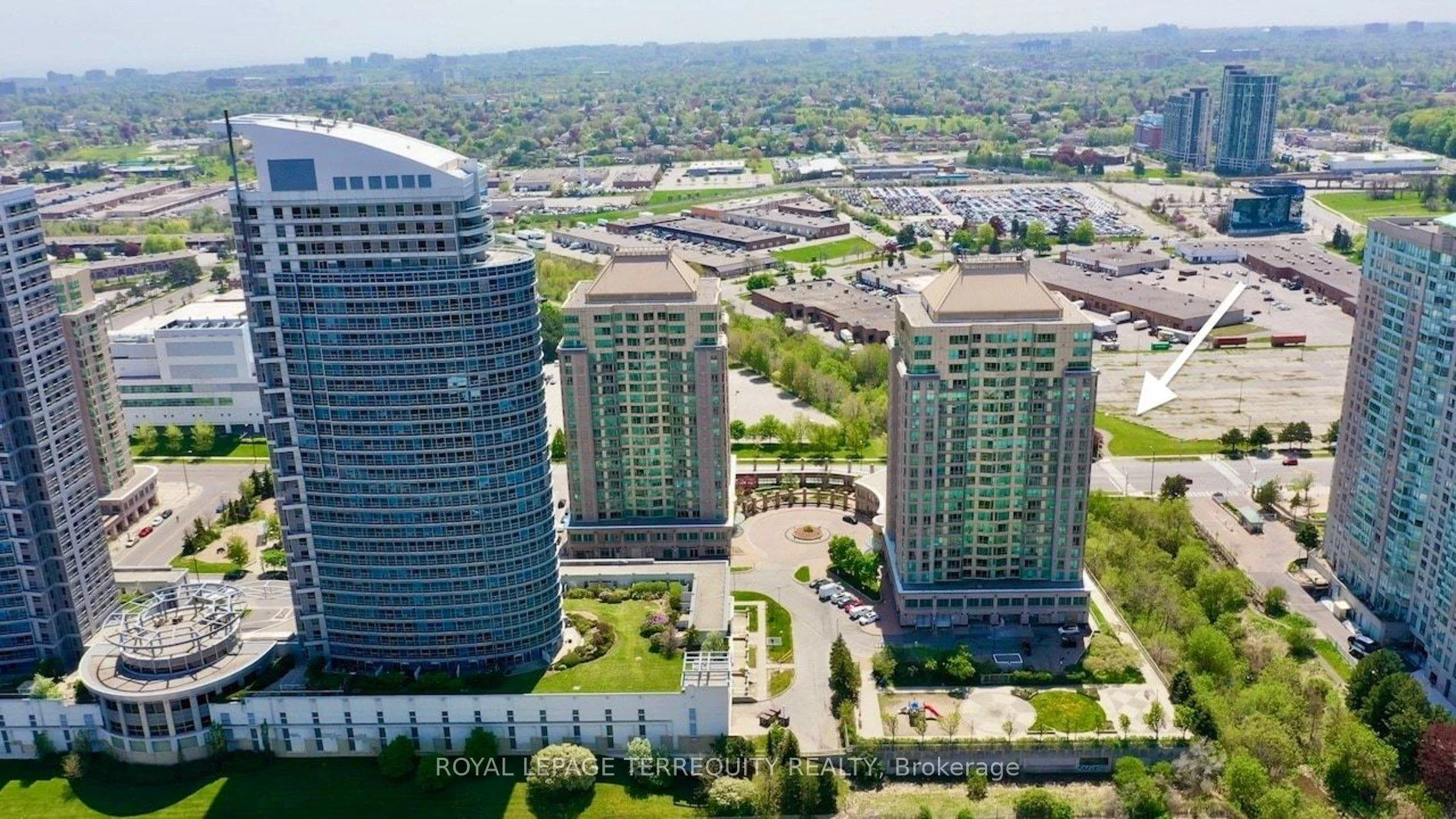 Photo 42 of Unit 906, 18 Lee Centre Drive, Scarborough, Woburn — HOMEH