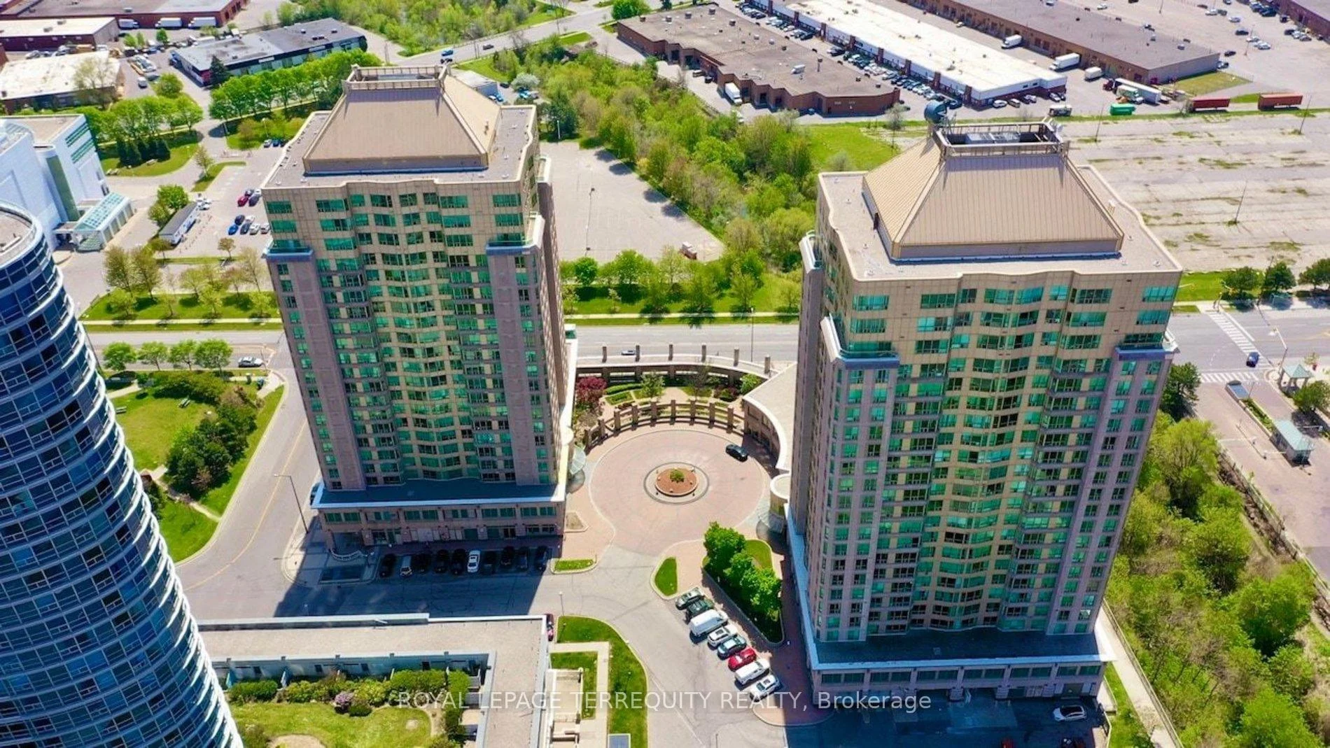 Photo 43 of Unit 906, 18 Lee Centre Drive, Scarborough, Woburn — HOMEH