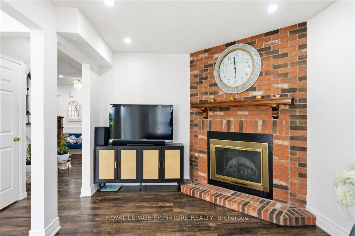Photo 10 of 1778 Silverthorn Square, Pickering, Liverpool — HOMEH