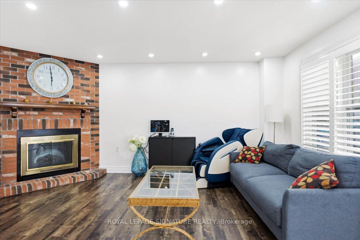 Photo 11 of 1778 Silverthorn Square, Pickering, Liverpool — HOMEH