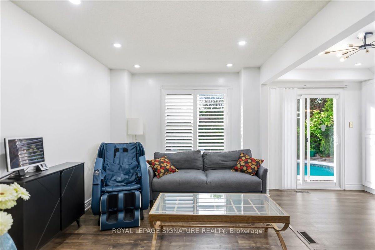 Photo 13 of 1778 Silverthorn Square, Pickering, Liverpool — HOMEH