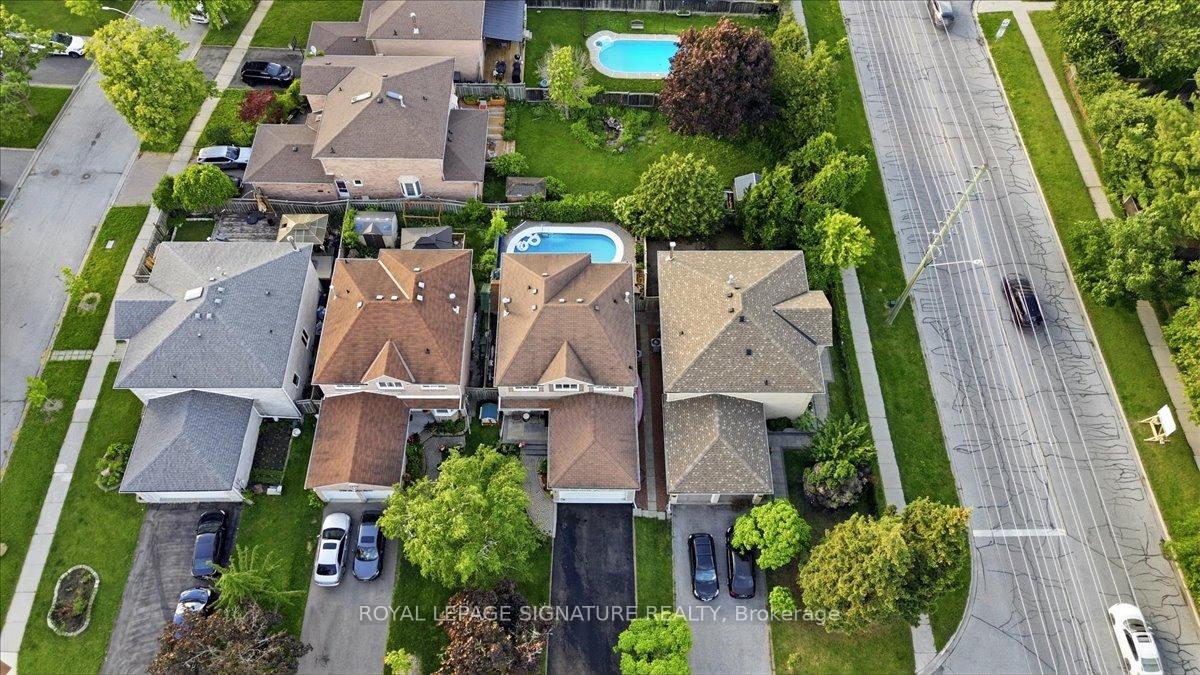 Photo 46 of 1778 Silverthorn Square, Pickering, Liverpool — HOMEH