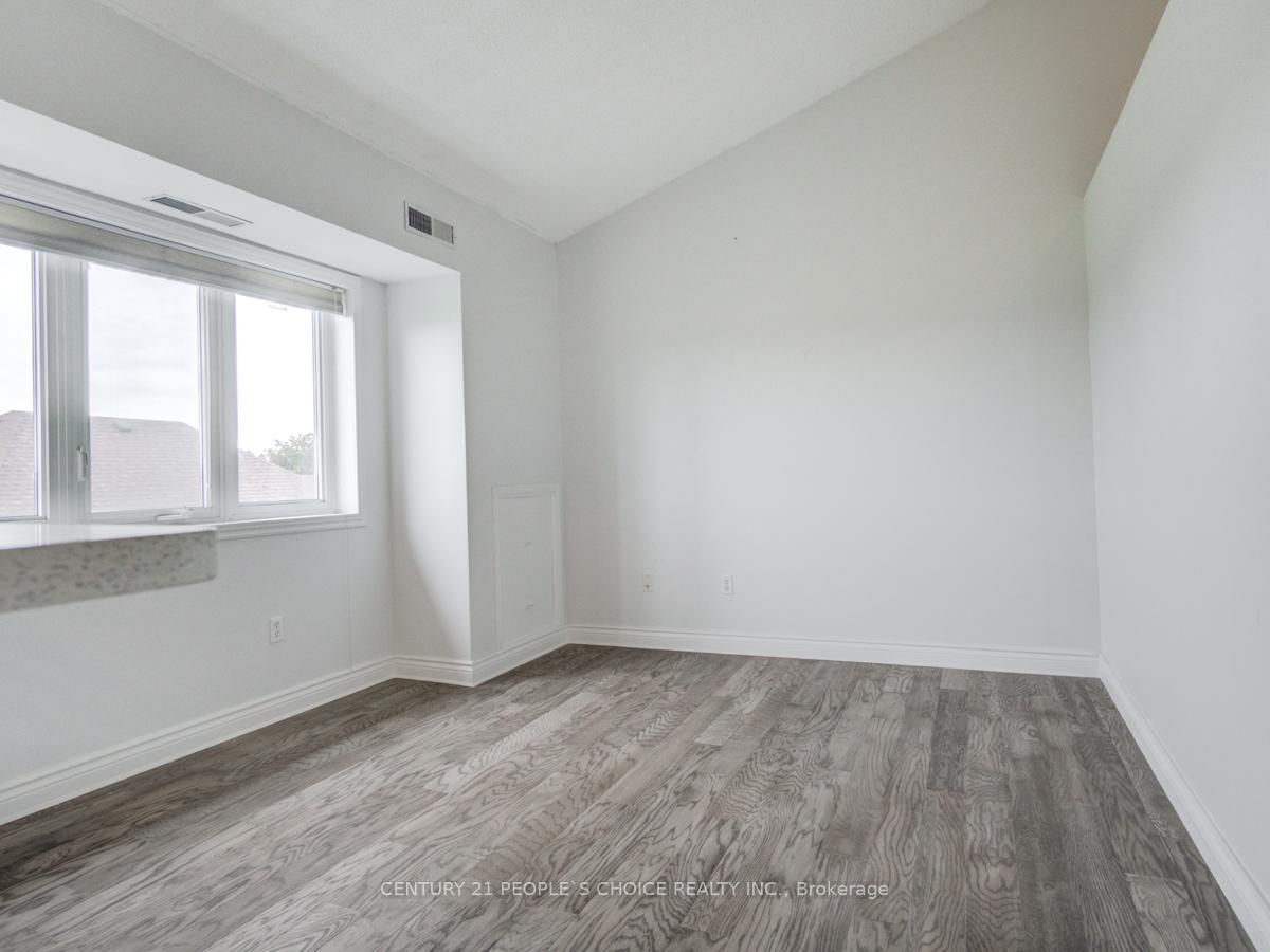Photo 8 of Unit 42, 119 Bristol Road E, Mississauga, Hurontario — HOMEH