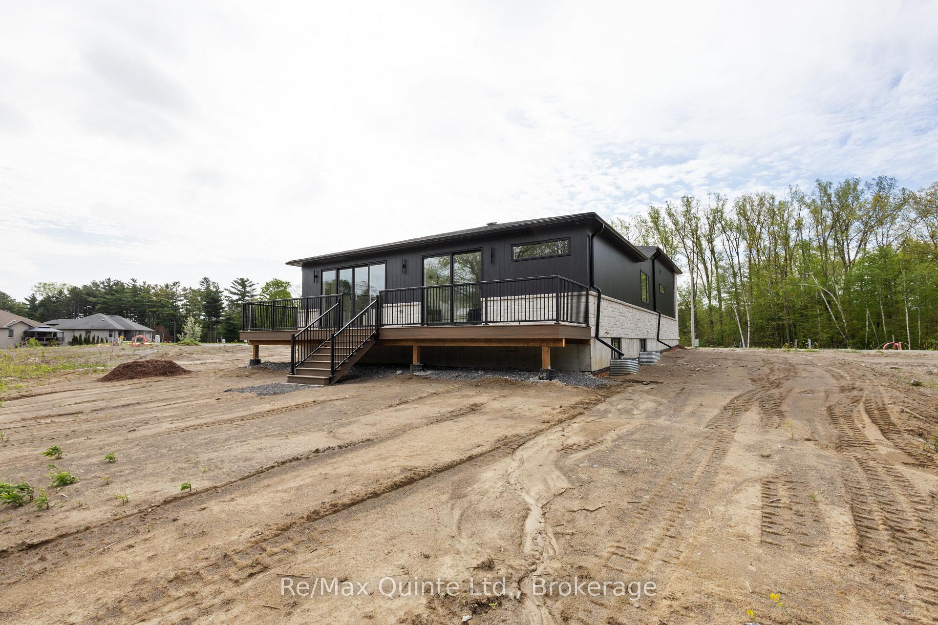 Photo 6 of 27 Exeter Court, Quinte West, Murray Ward — HOMEH