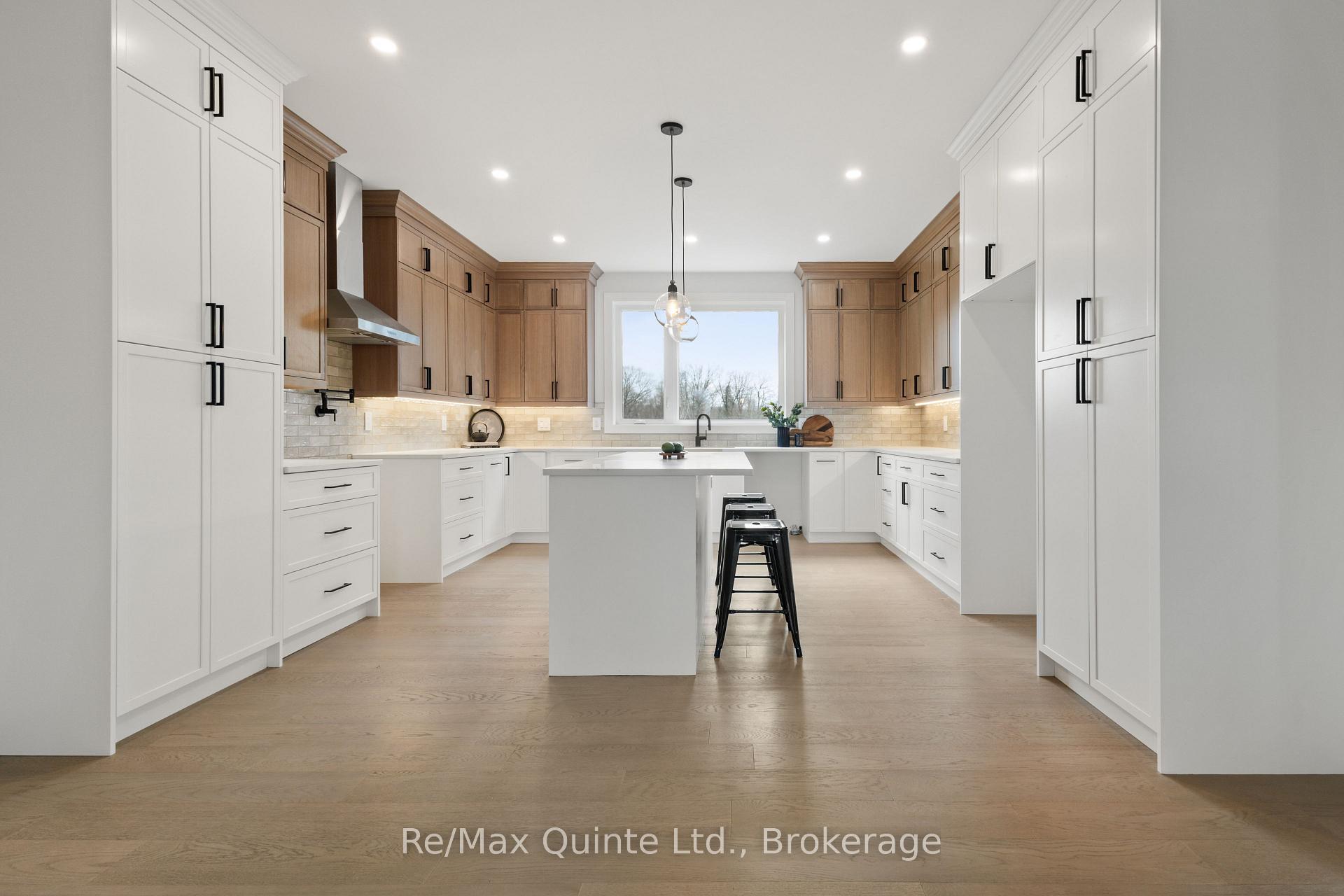 Photo 11 of 27 Exeter Court, Quinte West, Murray Ward — HOMEH