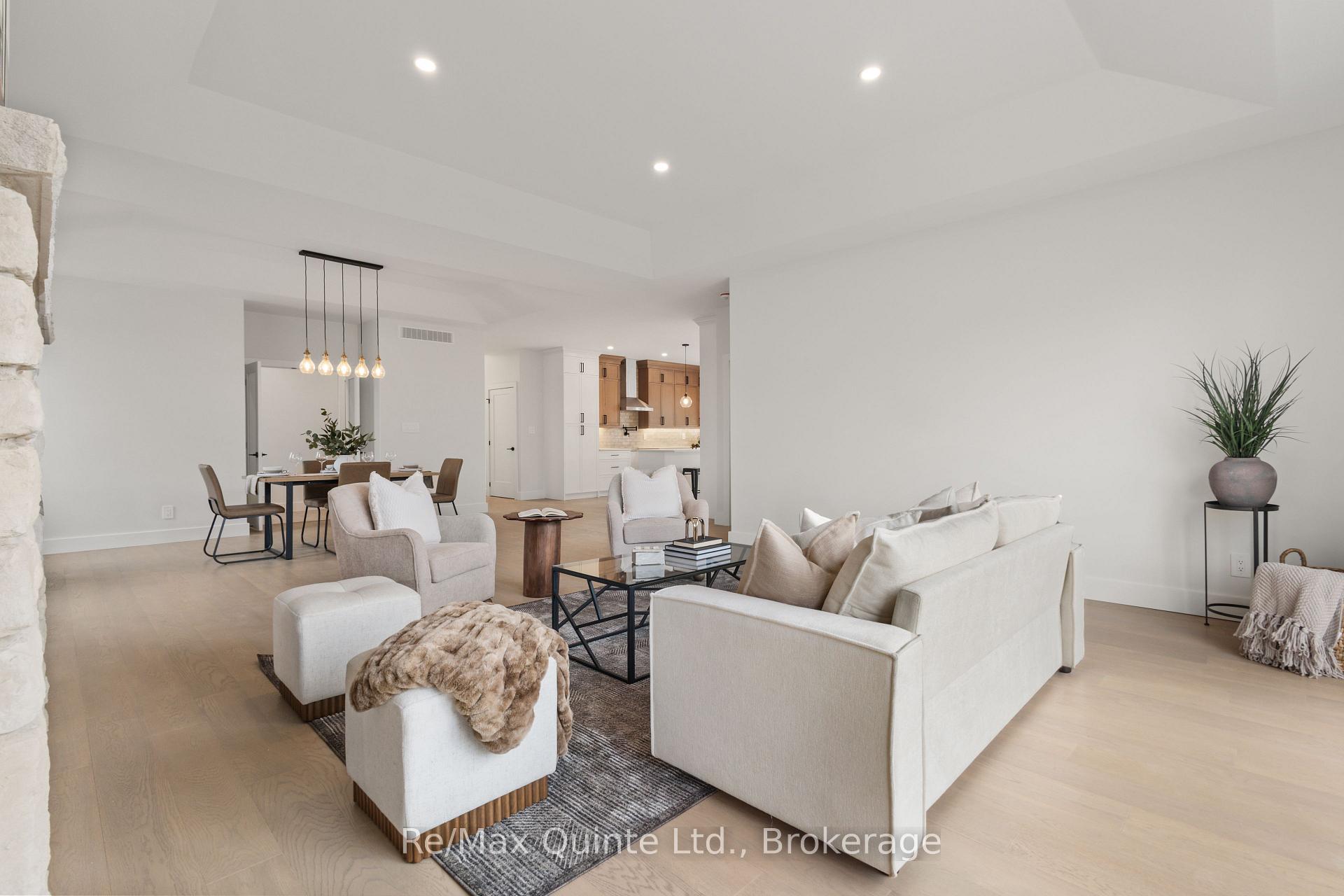 Photo 24 of 27 Exeter Court, Quinte West, Murray Ward — HOMEH