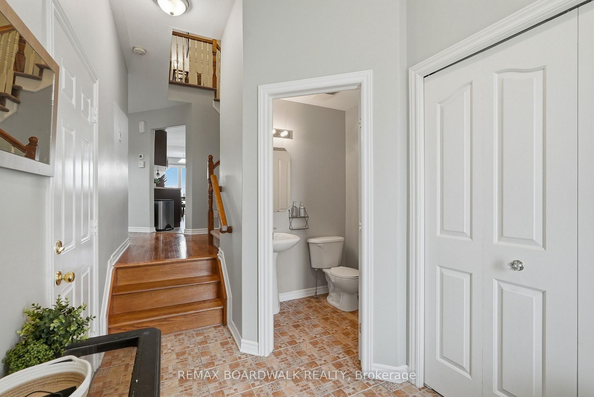 Photo 3 of 617 Spikemoss Place, Ottawa, Notting Hill/Summerside — HOMEH