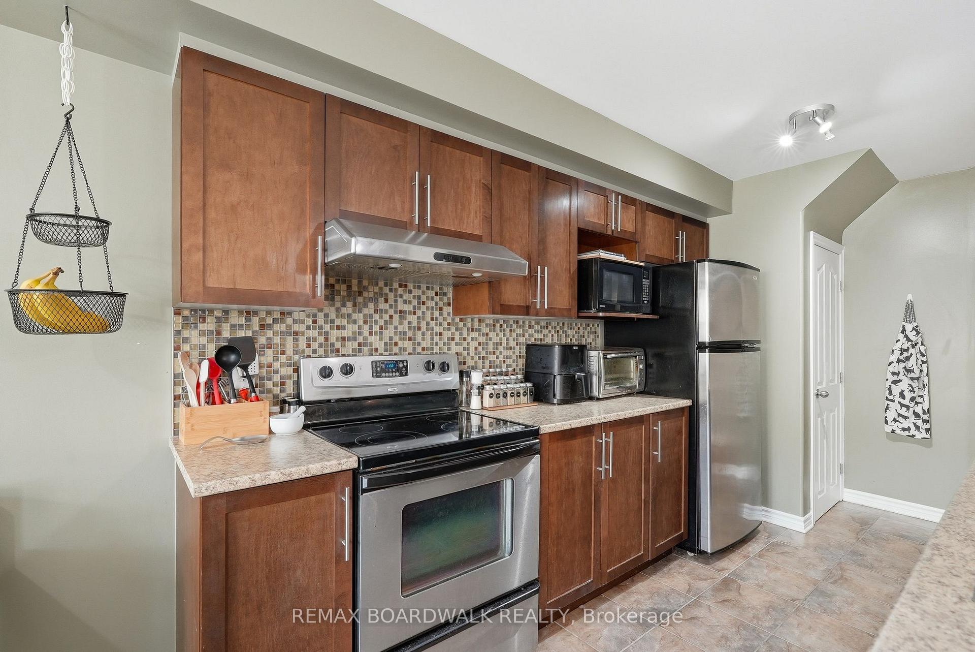 Photo 7 of 617 Spikemoss Place, Ottawa, Notting Hill/Summerside — HOMEH