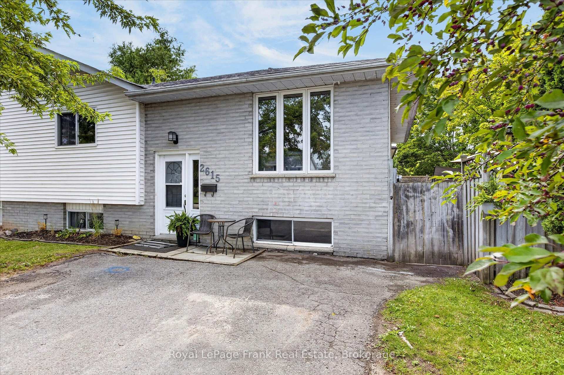 Photo 3 of 2615 Foxmeadow Road, Peterborough, Ashburnham Ward 4 — HOMEH