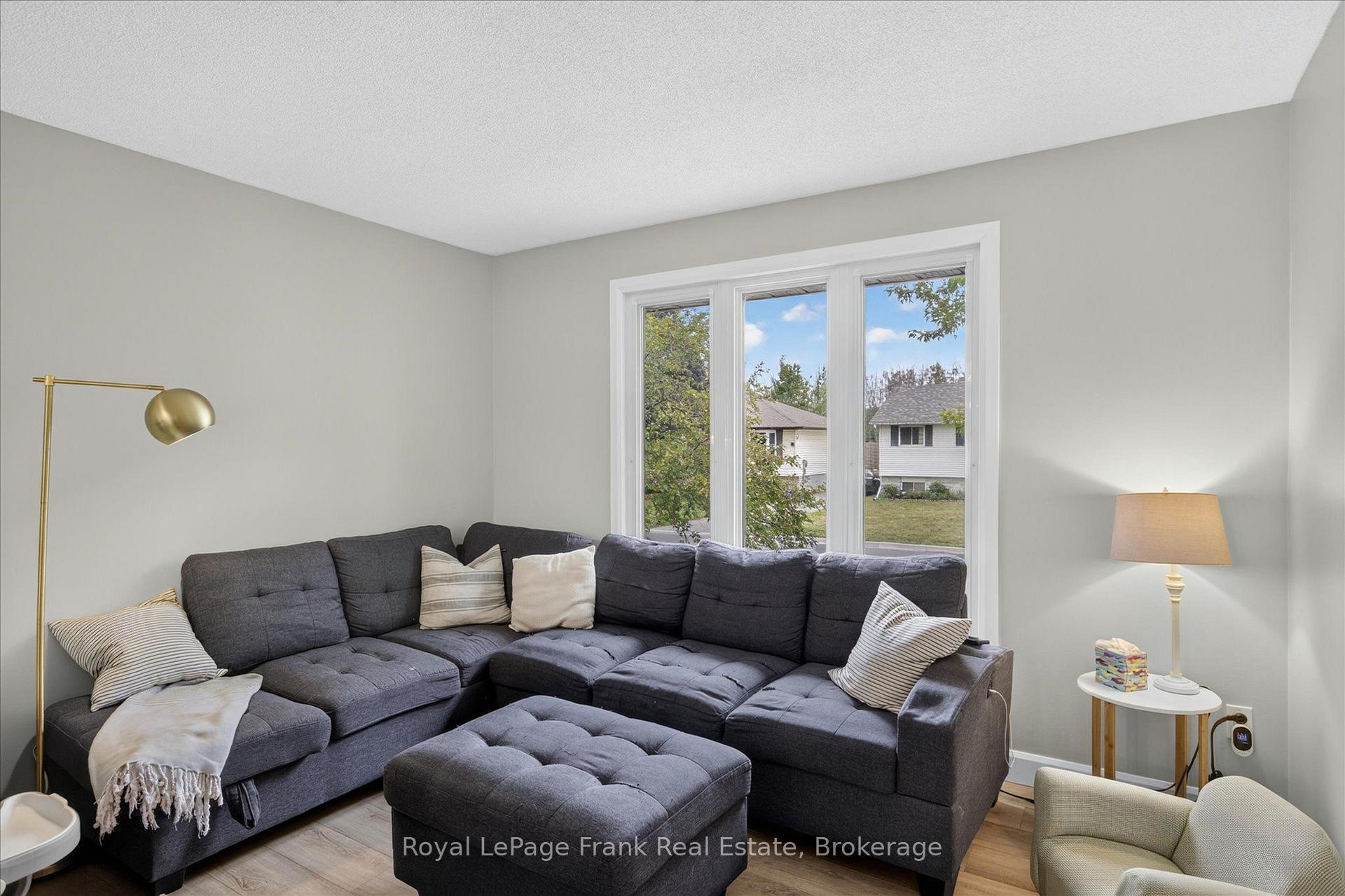 Photo 9 of 2615 Foxmeadow Road, Peterborough, Ashburnham Ward 4 — HOMEH