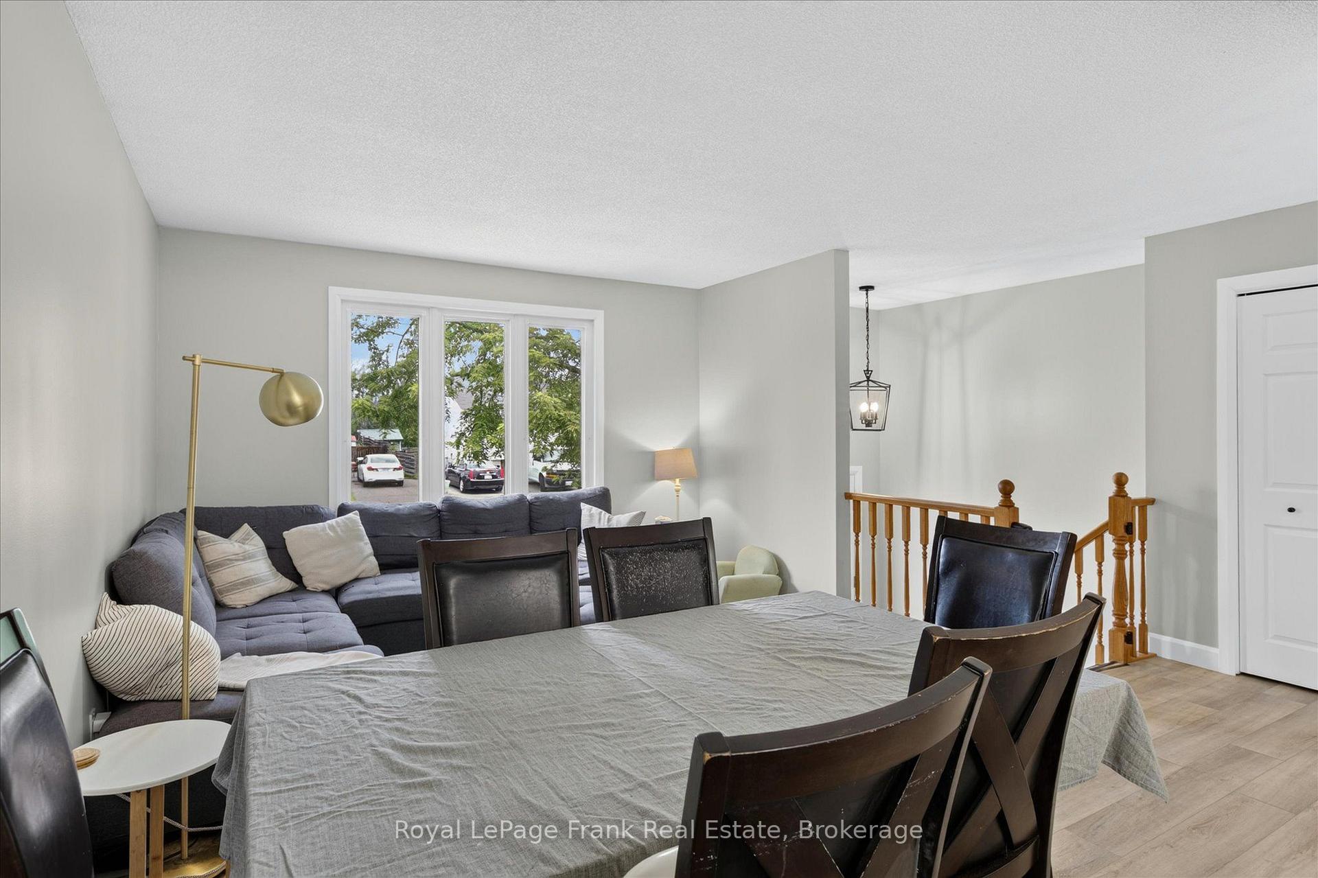 Photo 16 of 2615 Foxmeadow Road, Peterborough, Ashburnham Ward 4 — HOMEH