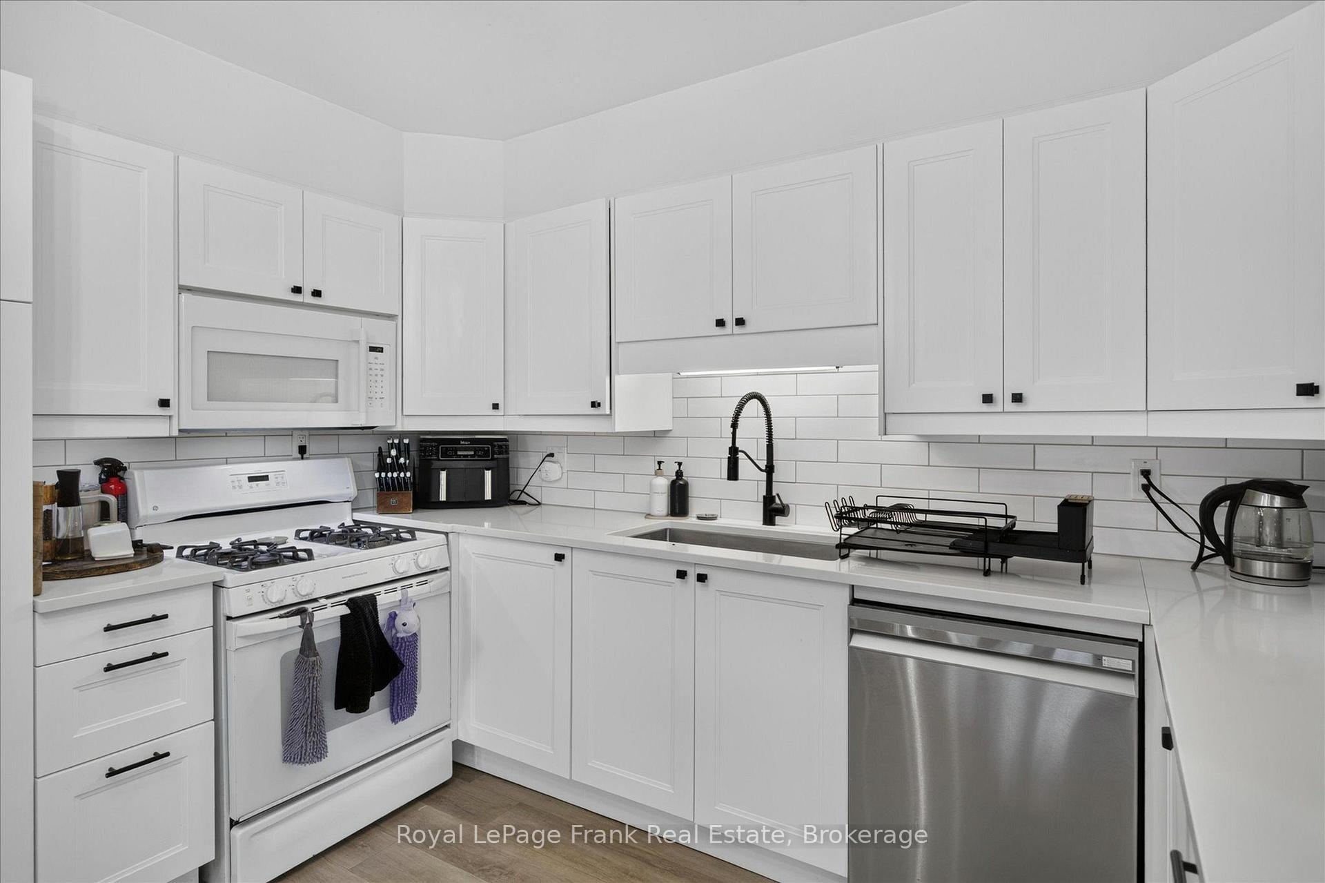 Photo 20 of 2615 Foxmeadow Road, Peterborough, Ashburnham Ward 4 — HOMEH