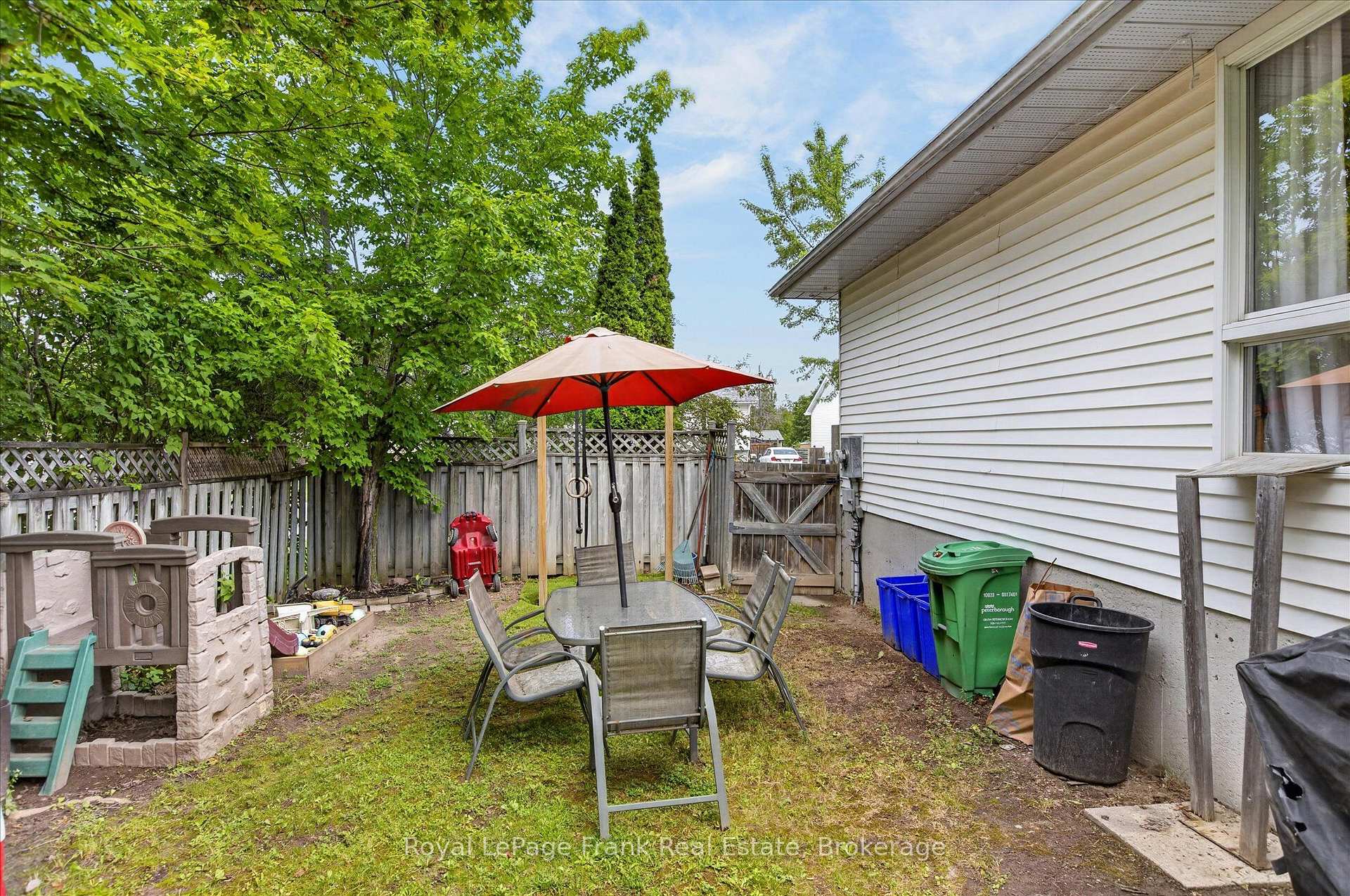 Photo 45 of 2615 Foxmeadow Road, Peterborough, Ashburnham Ward 4 — HOMEH