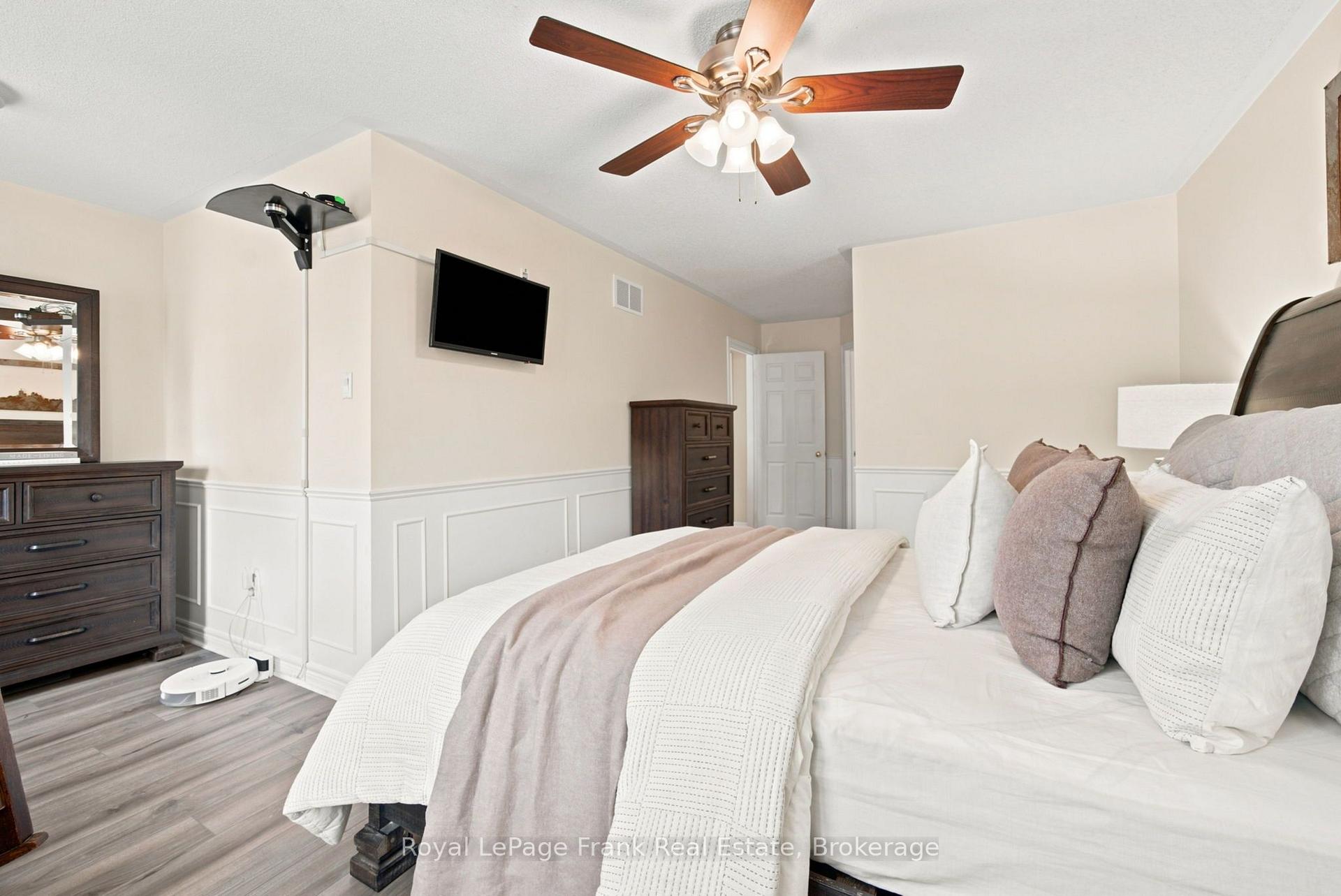 Photo 19 of 47 South Beech Street, Uxbridge — HOMEH