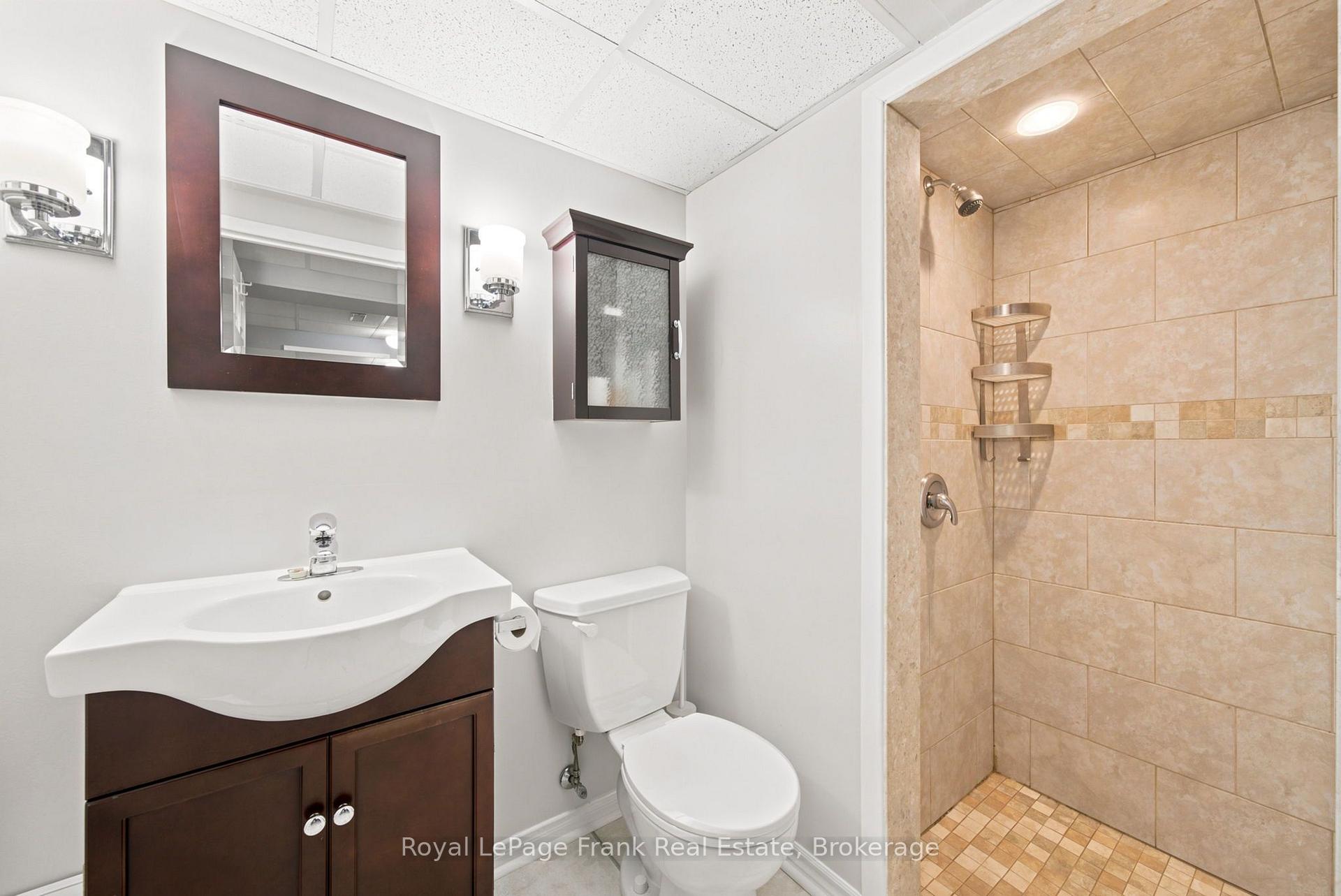Photo 33 of 47 South Beech Street, Uxbridge — HOMEH