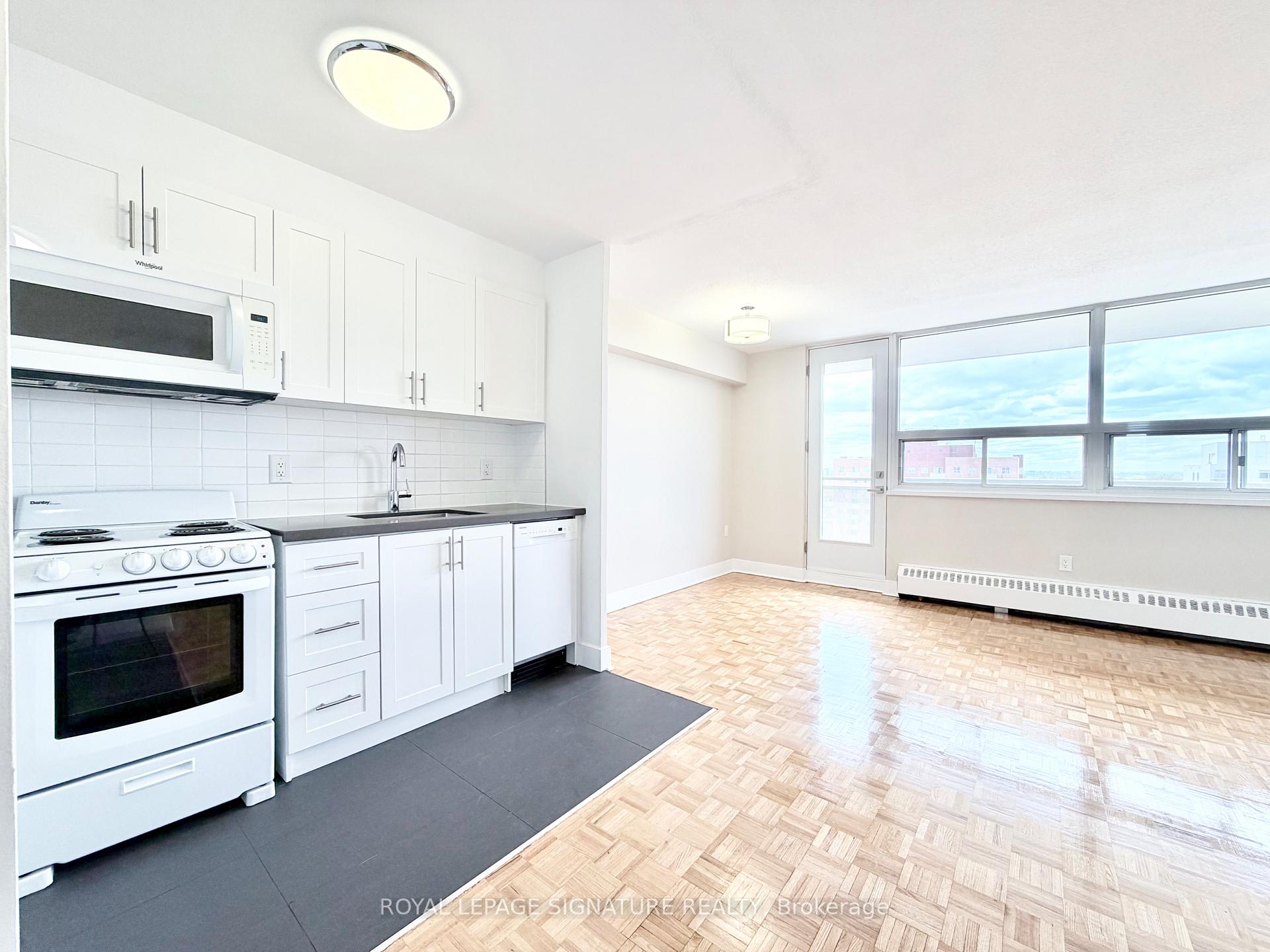 Photo 2 of Unit 404, 1500 Bathurst Street, Toronto, Humewood-Cedarvale — HOMEH