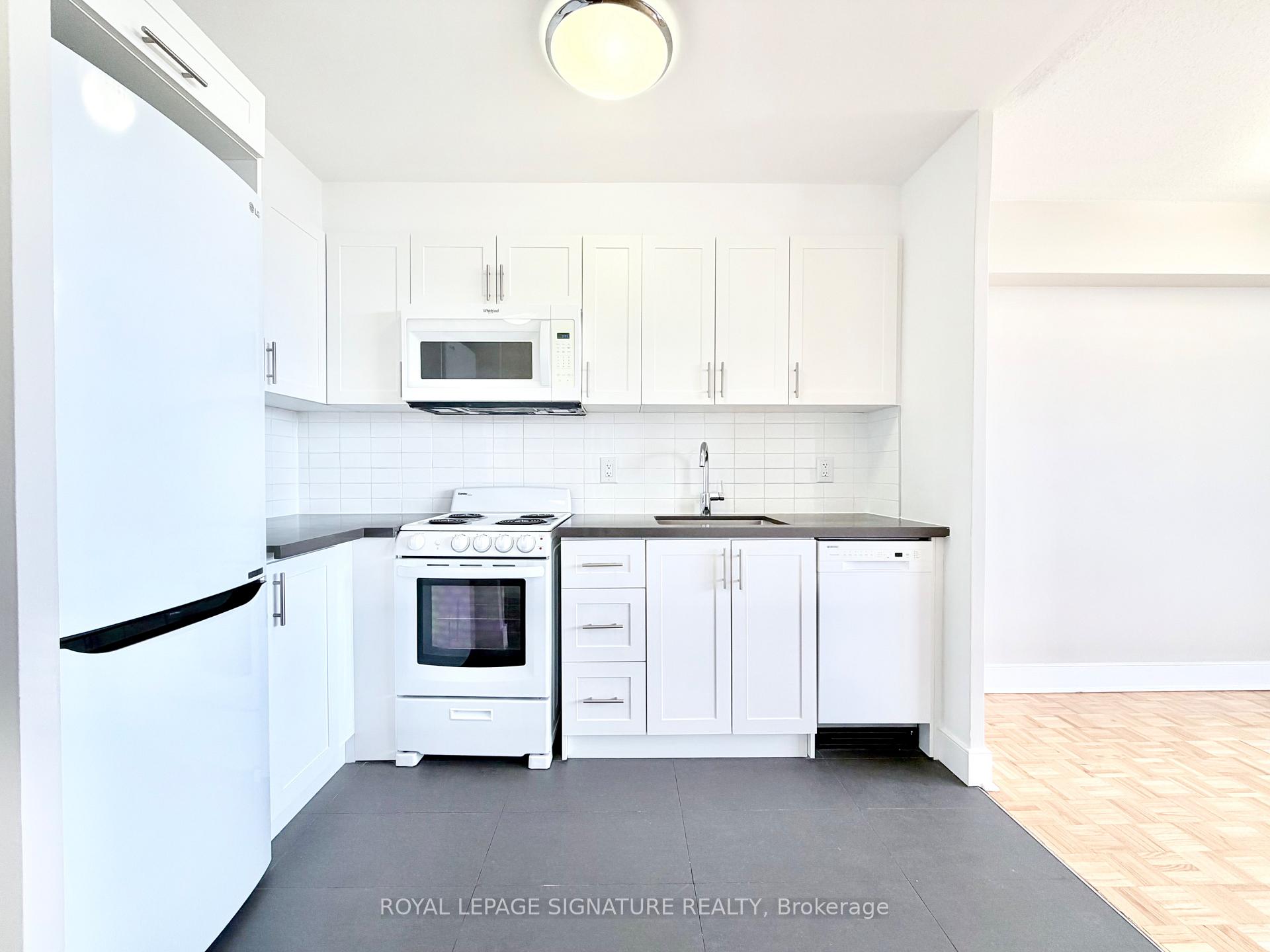 Photo 4 of Unit 404, 1500 Bathurst Street, Toronto, Humewood-Cedarvale — HOMEH