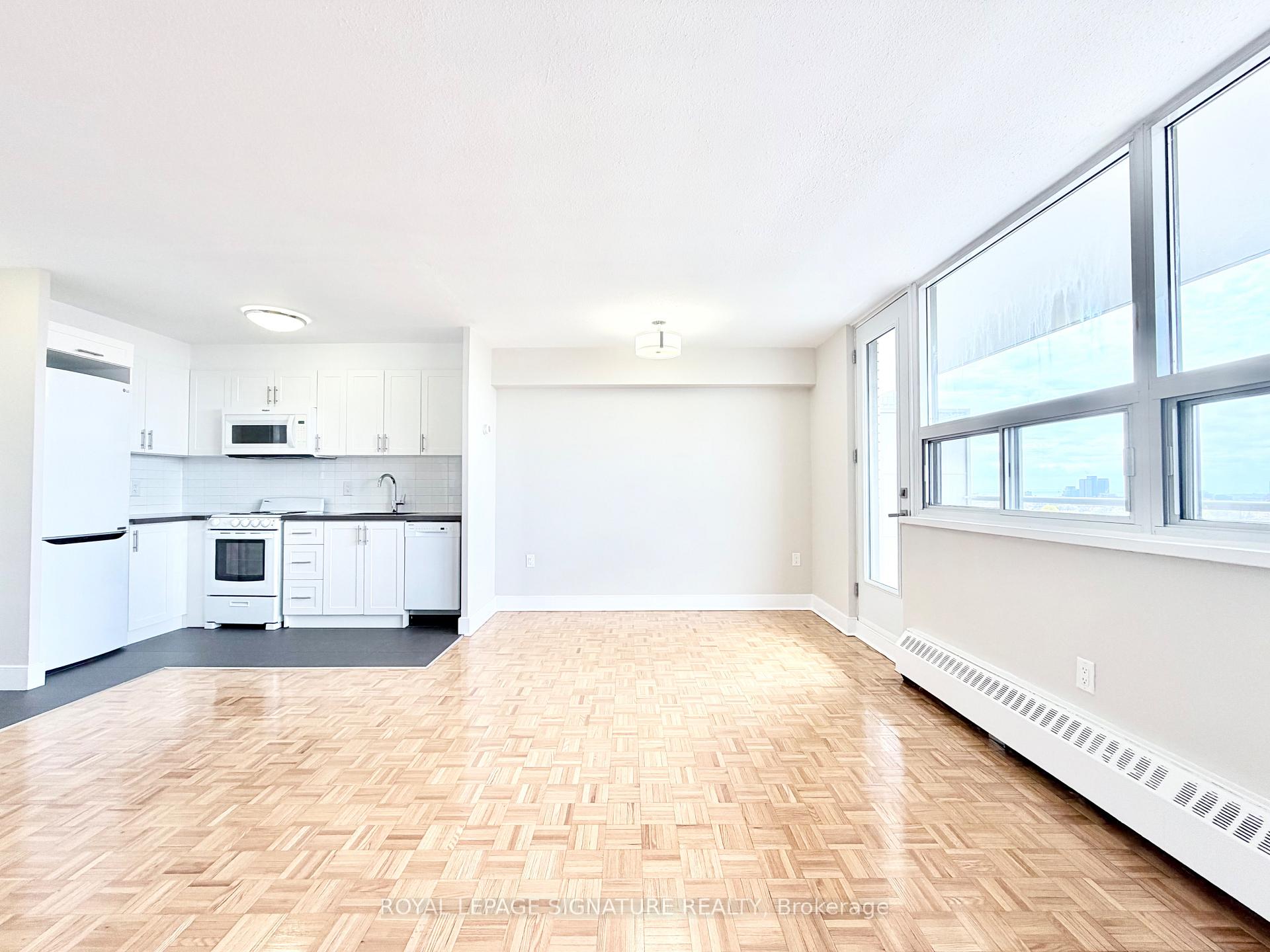 Photo 8 of Unit 404, 1500 Bathurst Street, Toronto, Humewood-Cedarvale — HOMEH