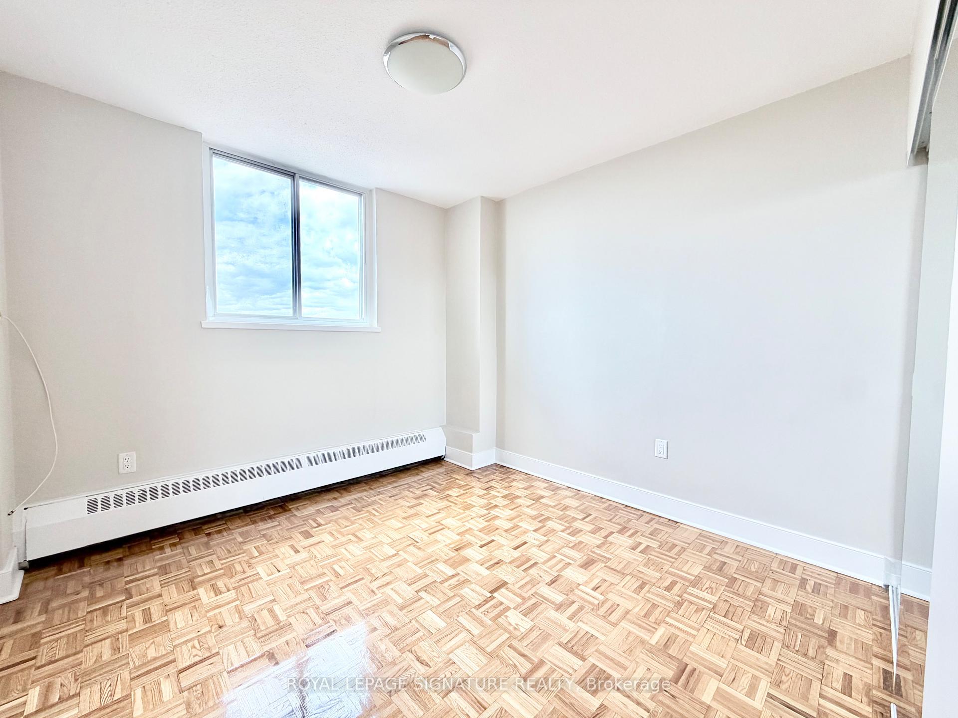 Photo 11 of Unit 404, 1500 Bathurst Street, Toronto, Humewood-Cedarvale — HOMEH