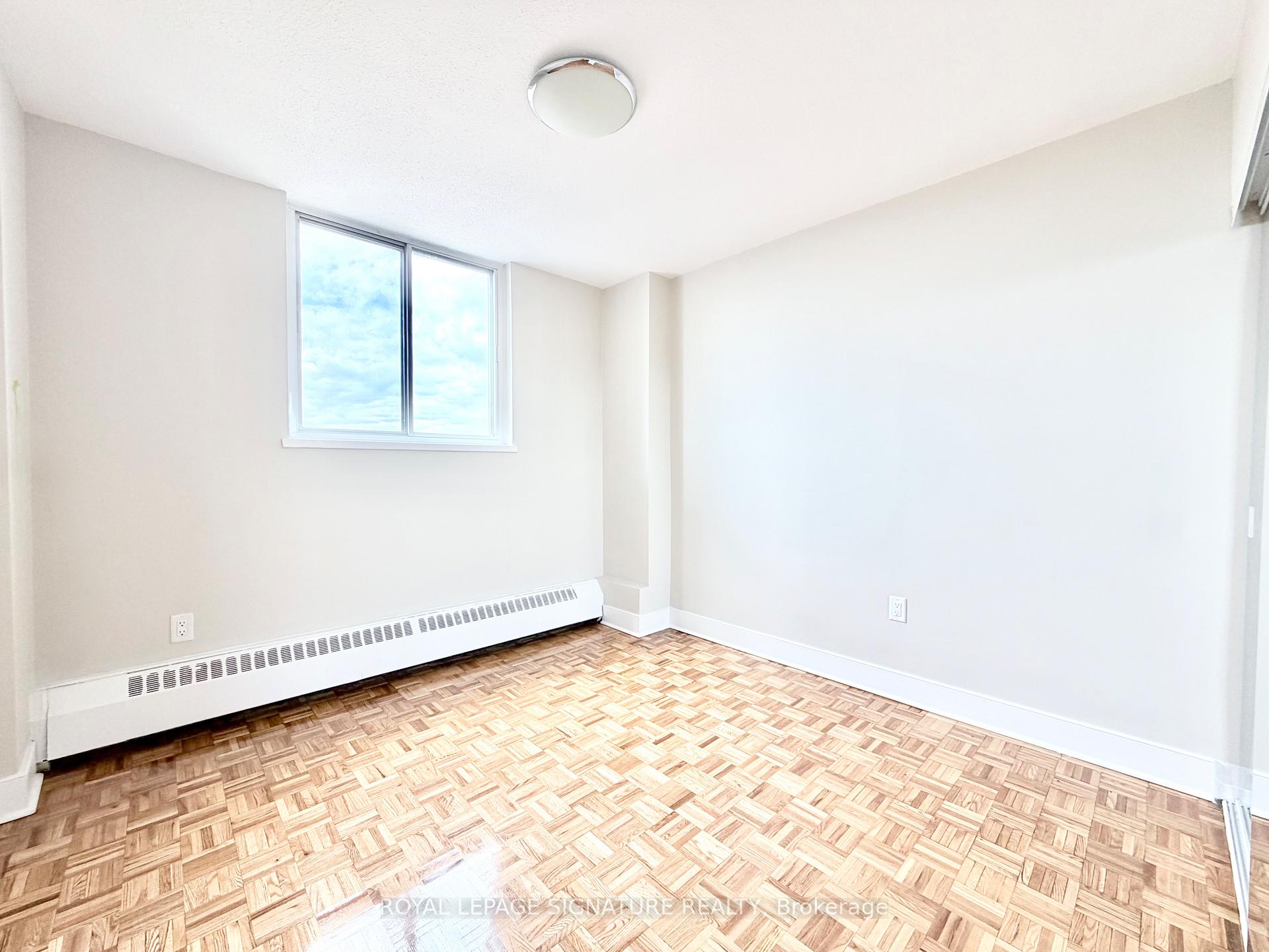 Photo 13 of Unit 404, 1500 Bathurst Street, Toronto, Humewood-Cedarvale — HOMEH