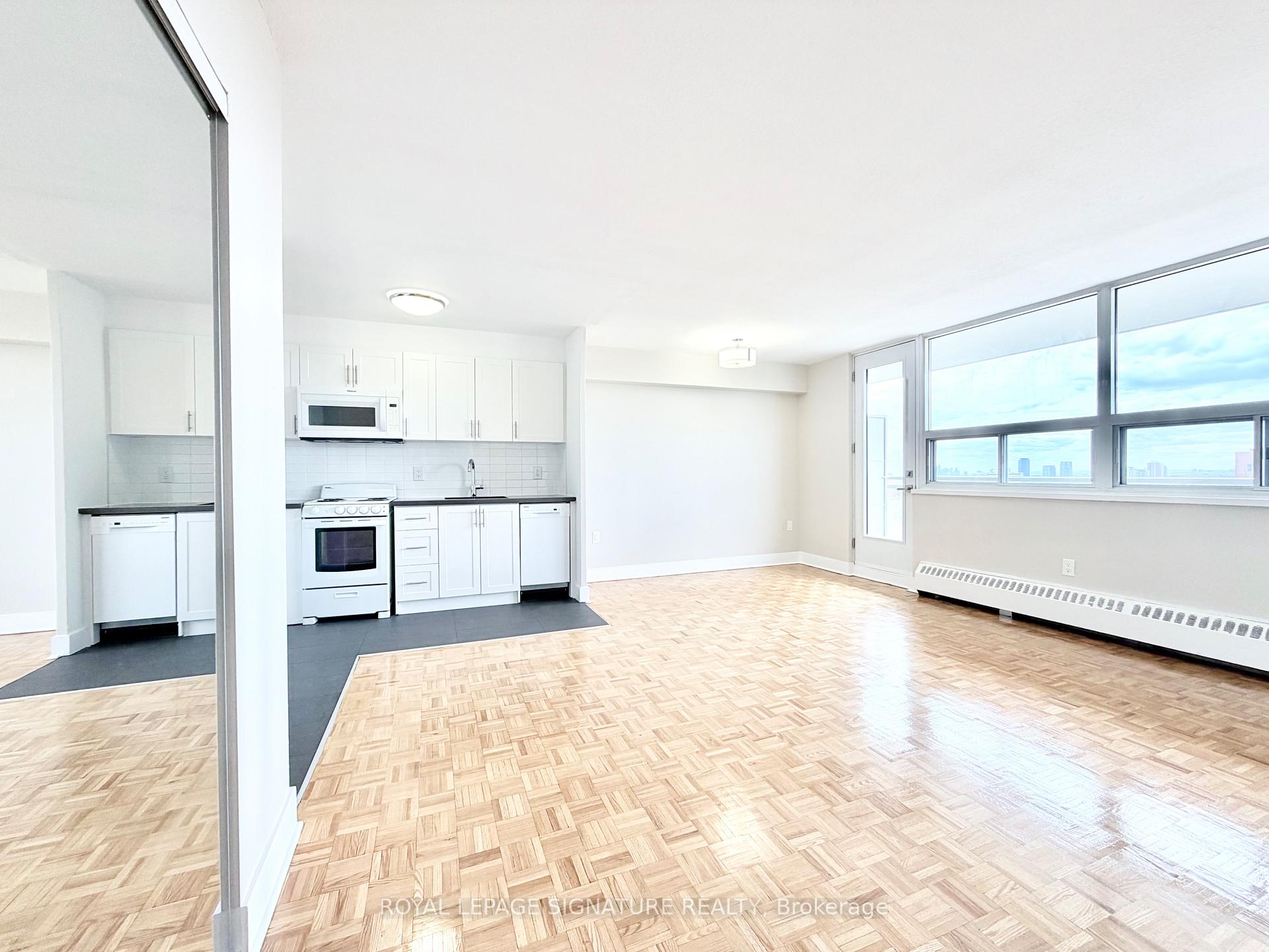 Photo 14 of Unit 404, 1500 Bathurst Street, Toronto, Humewood-Cedarvale — HOMEH
