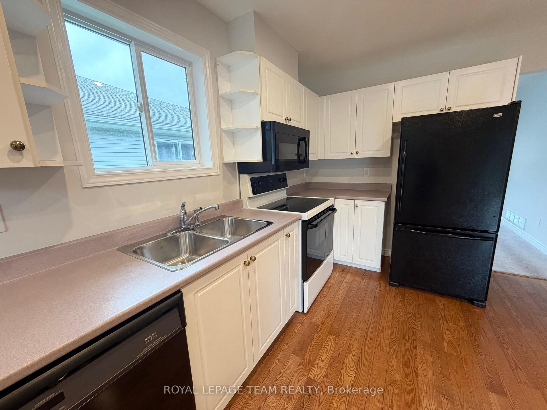 Photo 15 of 16 Fairview Crescent, Arnprior, Arnprior — HOMEH