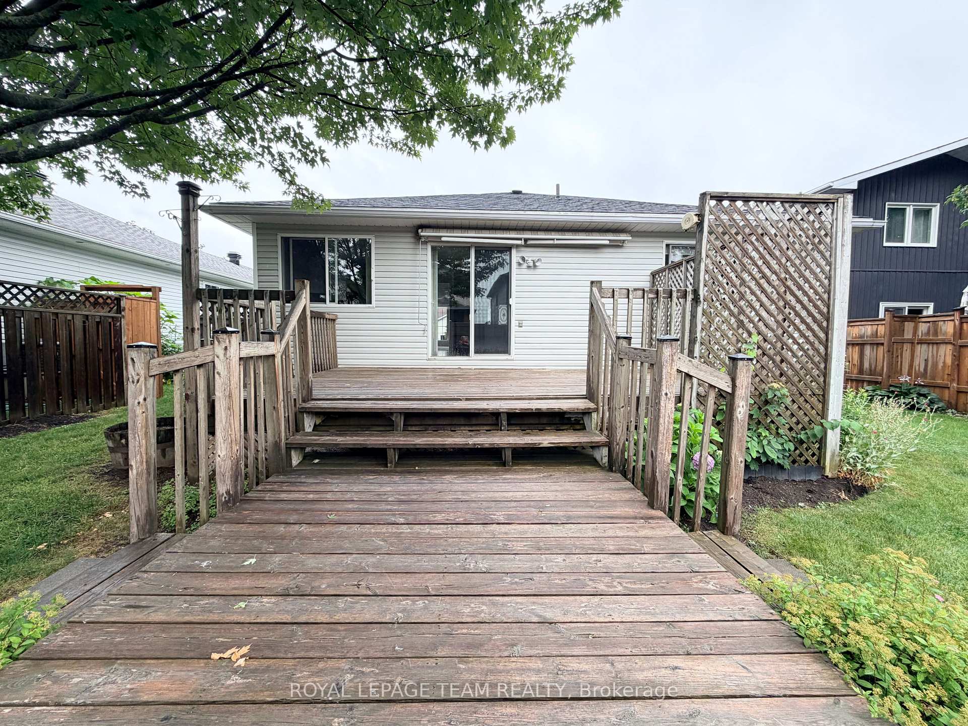 Photo 43 of 16 Fairview Crescent, Arnprior, Arnprior — HOMEH