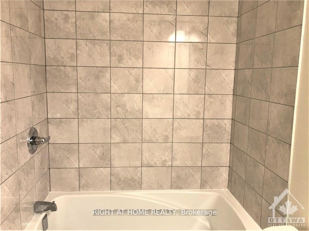 Photo 8 of Unit G, 735 Dearborn Private, Ottawa, Blossom Park/Kemp Park/Findlay Creek — HOMEH