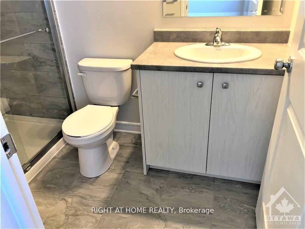 Photo 14 of Unit G, 735 Dearborn Private, Ottawa, Blossom Park/Kemp Park/Findlay Creek — HOMEH