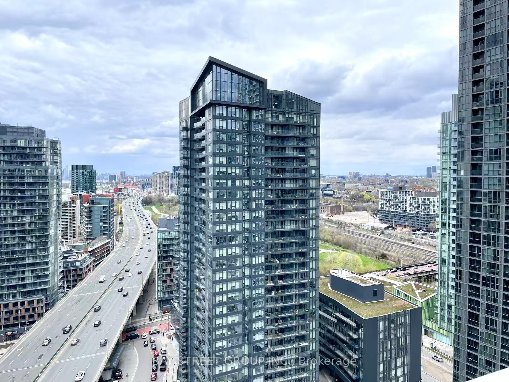 Photo 11 of Unit 2908, 75 Queens Wharf Road, Toronto, Waterfront Communities — HOMEH
