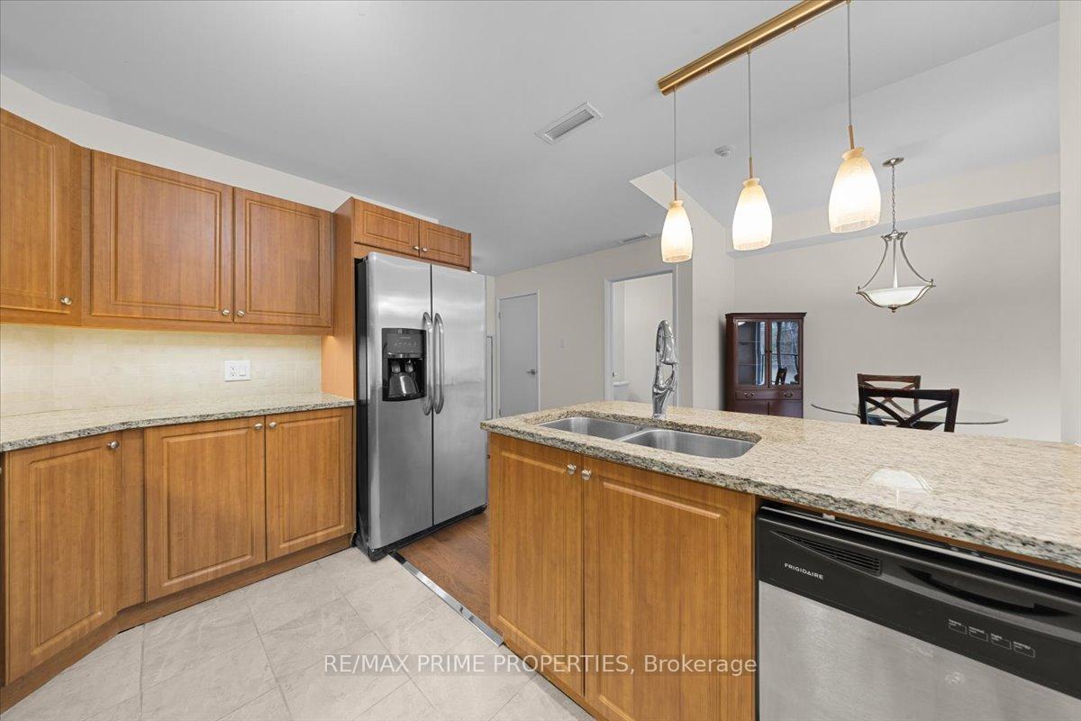 Photo 9 of Unit 506, 310 Centrum Boulevard, Ottawa, Bilberry Creek/Queenswood Heights — HOMEH