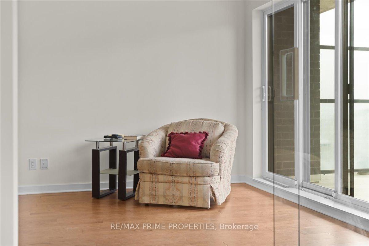 Photo 15 of Unit 506, 310 Centrum Boulevard, Ottawa, Bilberry Creek/Queenswood Heights — HOMEH
