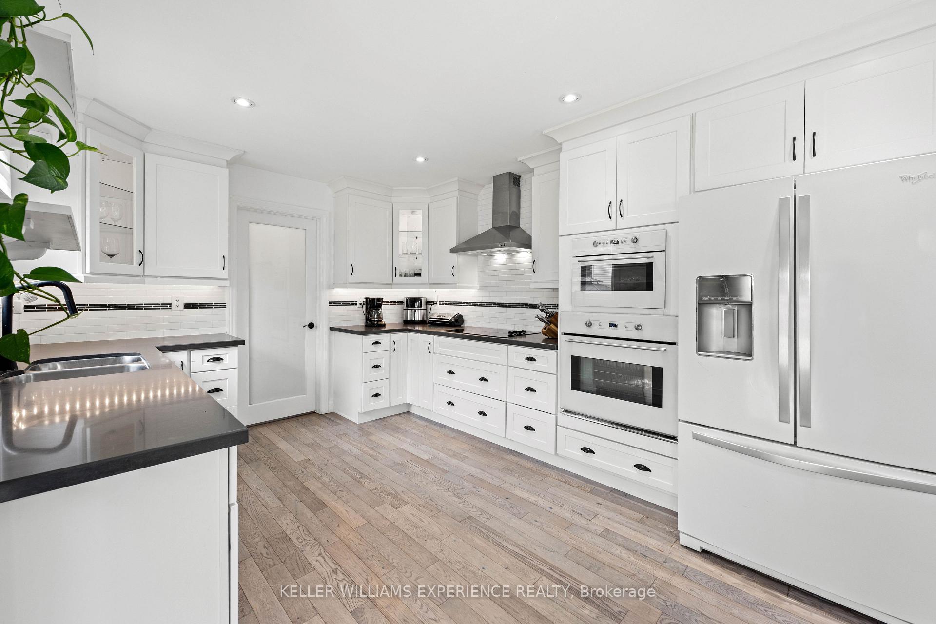Photo 20 of 16 Snowden Avenue, Barrie, Innis-Shore — HOMEH