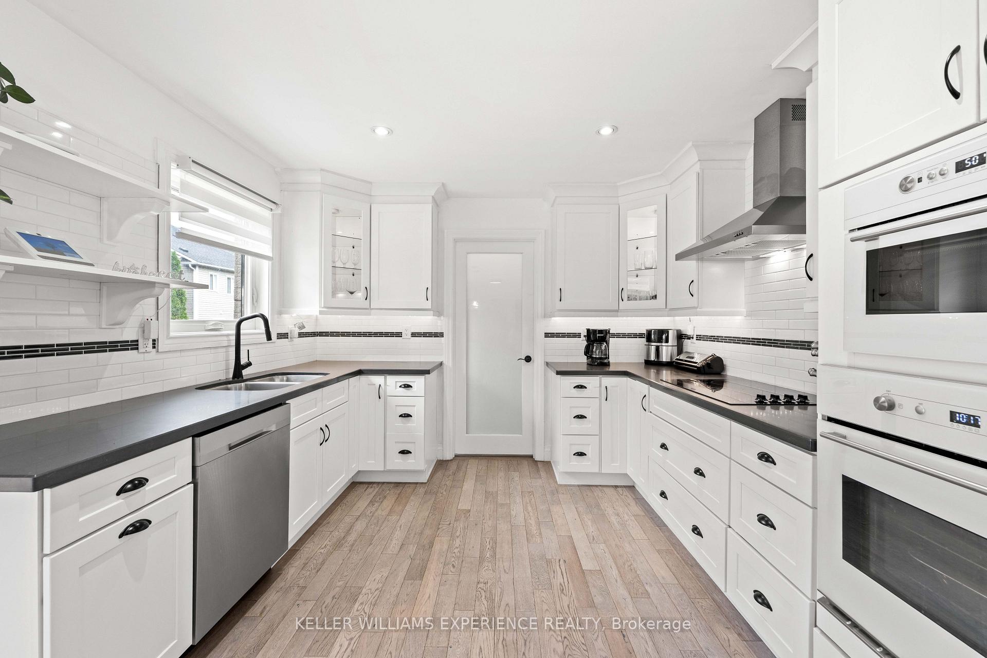 Photo 21 of 16 Snowden Avenue, Barrie, Innis-Shore — HOMEH