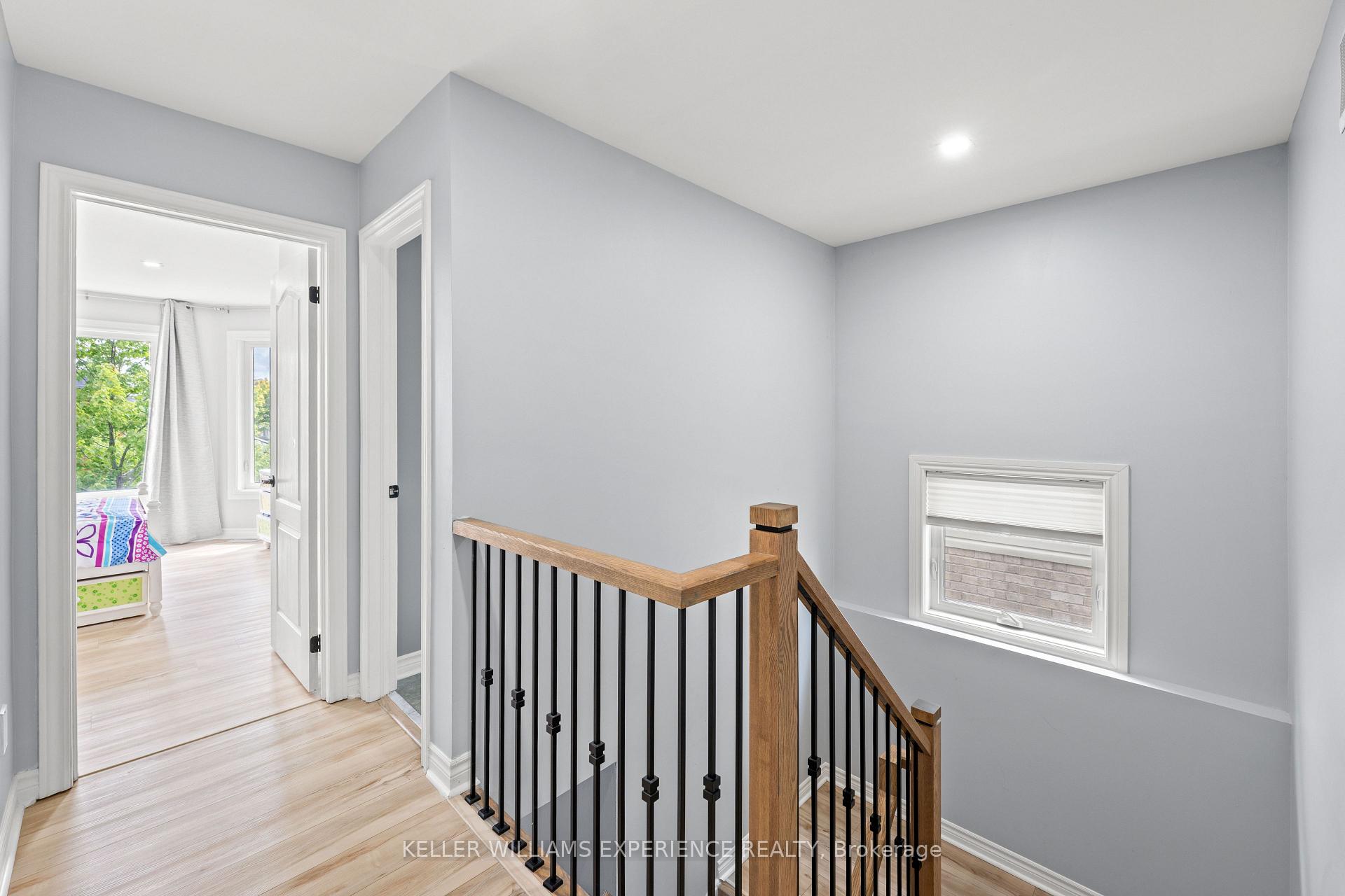 Photo 25 of 16 Snowden Avenue, Barrie, Innis-Shore — HOMEH